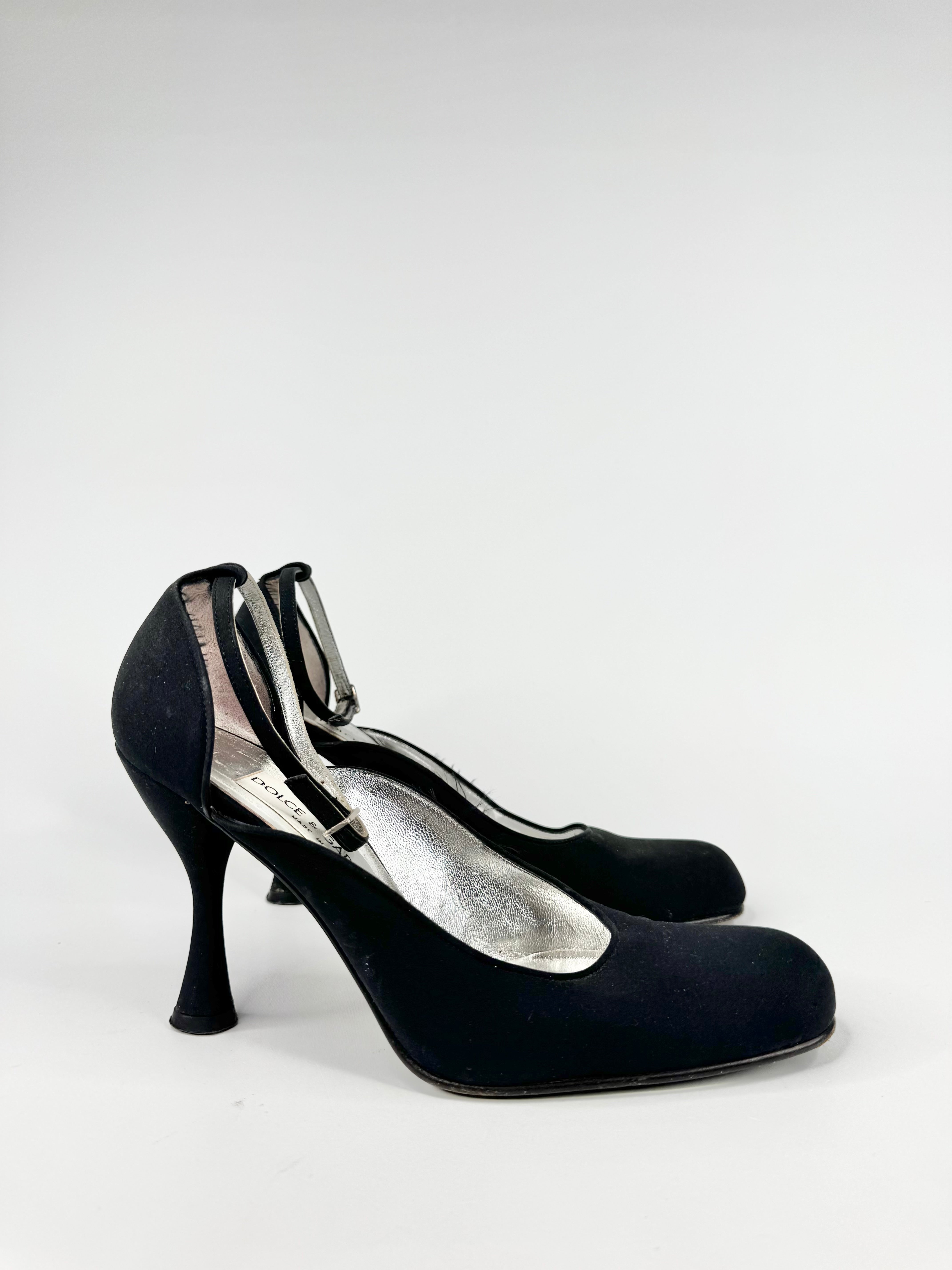 Vintage Dolce & Gabbana Rounded Toe Flared Heels - EU37