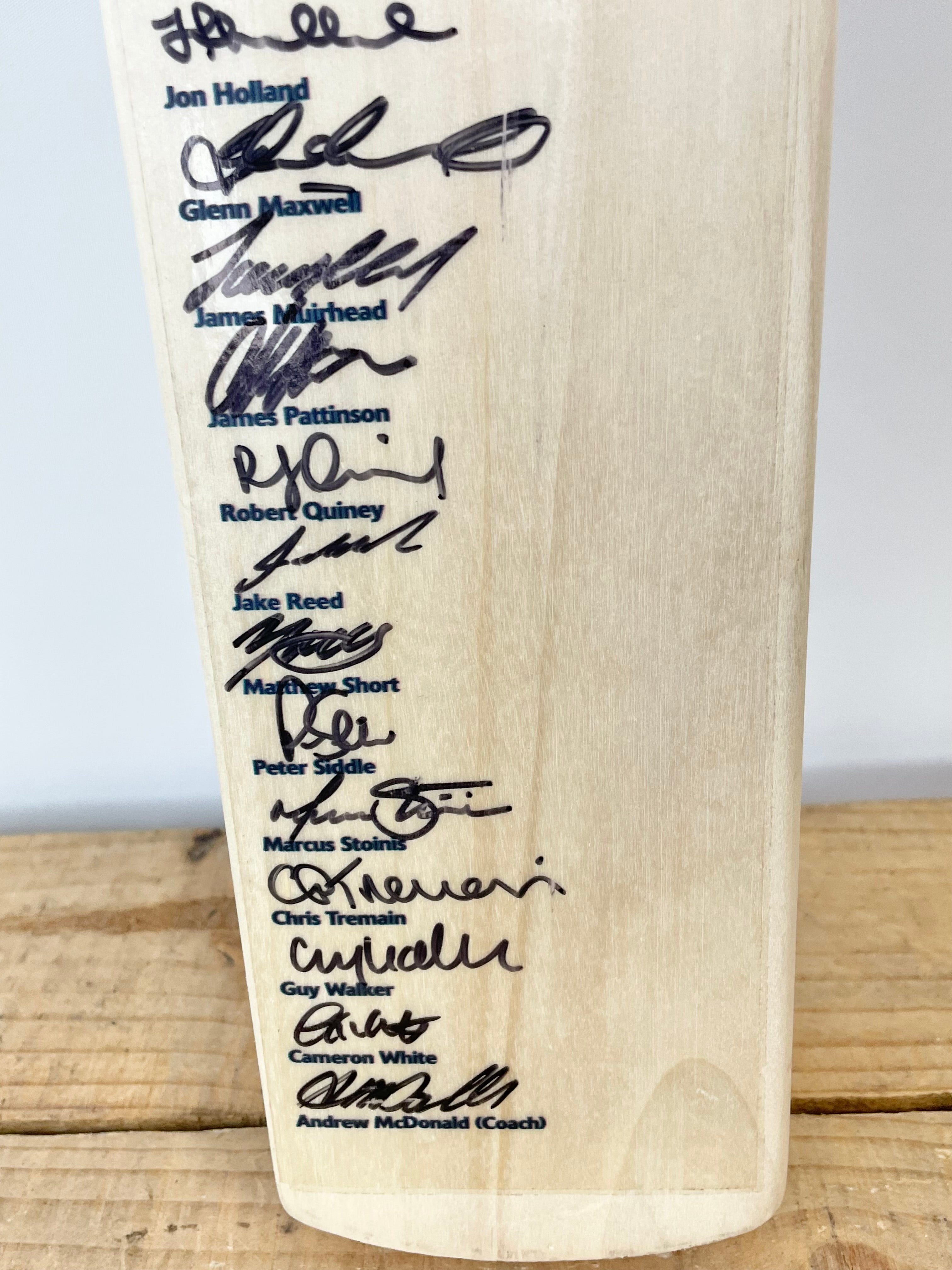 Signed Victorian Bushrangers 2016-17 Season Cricket Bat