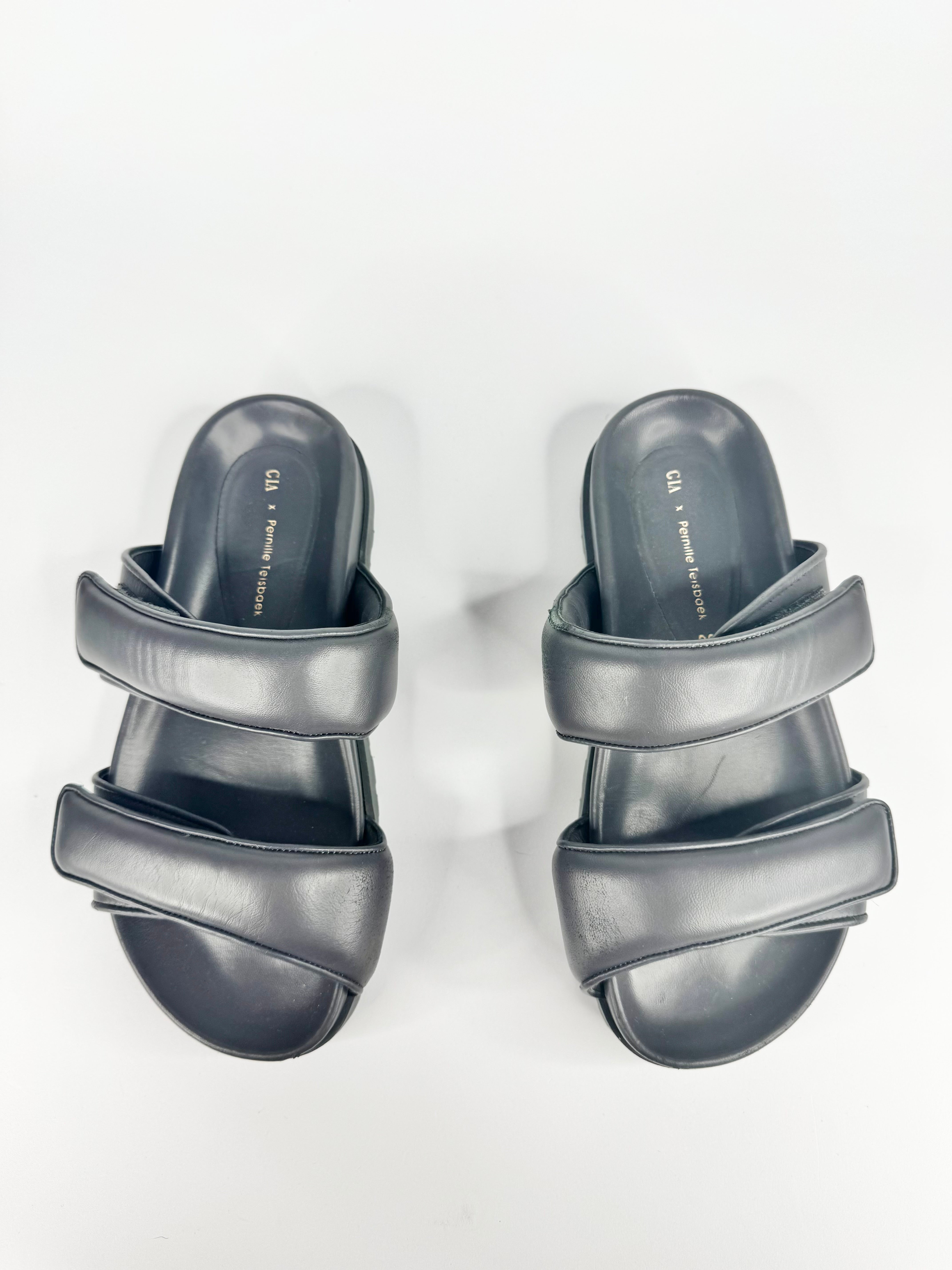 CIA x Pernille Teisbaek Minimalist Ash Grey Slides - EU36