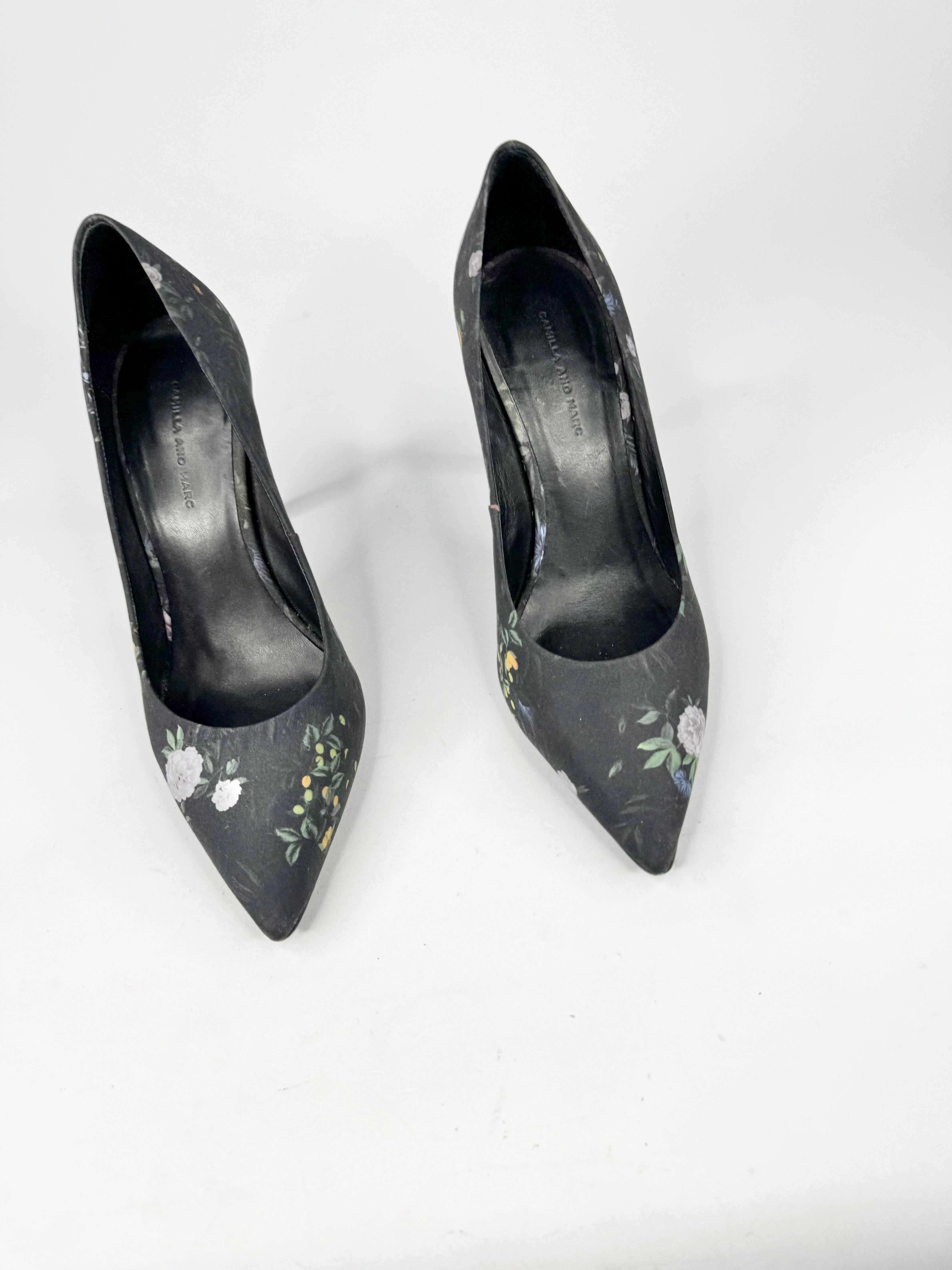Camilla & Marc Black Floral Pumps - EU39