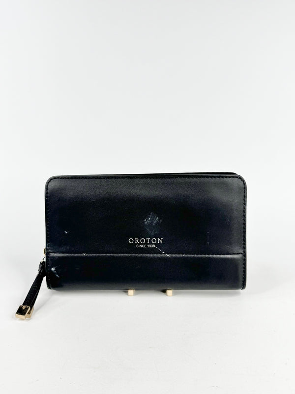 Oroton Smooth Black Zippered Purse