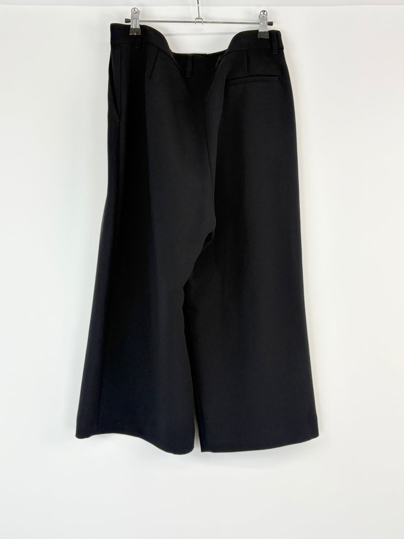 McQ Alexander McQueen Black Pleat Wide-Leg 3/4 Pant - AU10/12