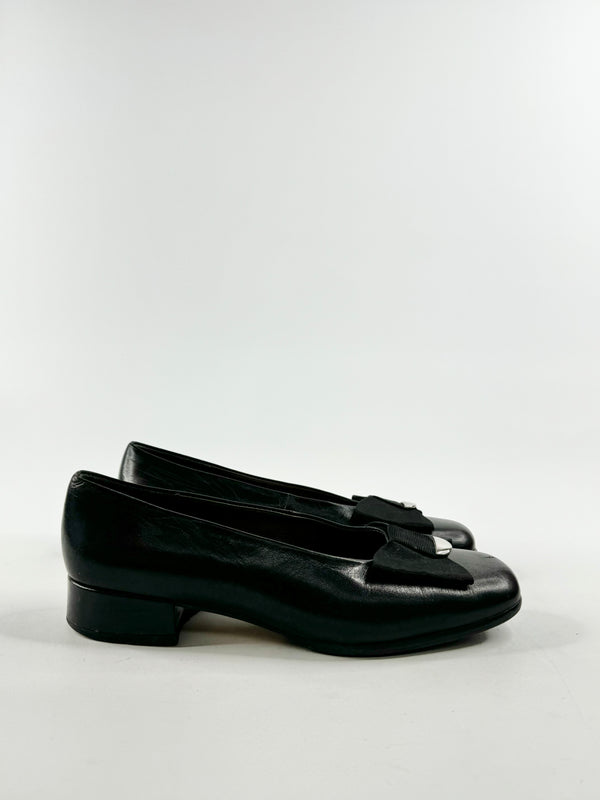 Viola Sleek Leather Block Heel Pumps - EU38