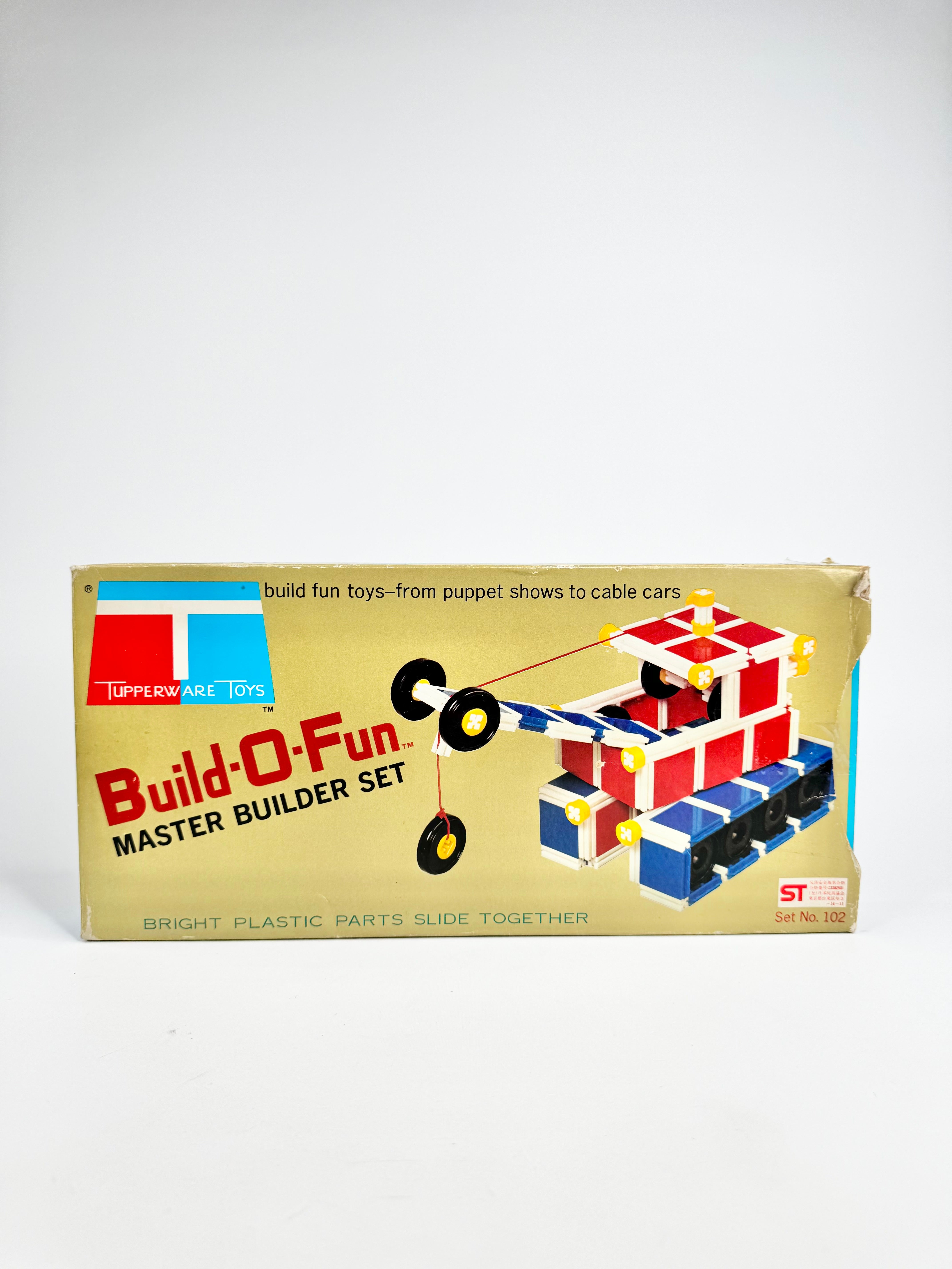 Vintage Tupperware Build-o-fun master build set