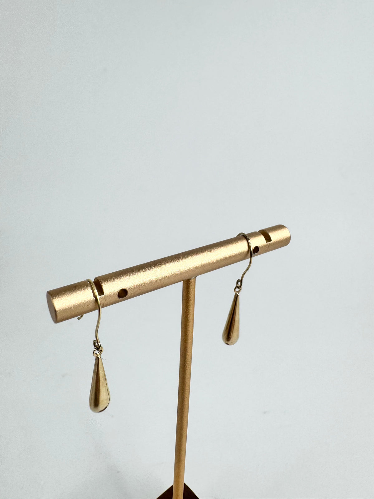 9ct Gold Teardrop Earrings