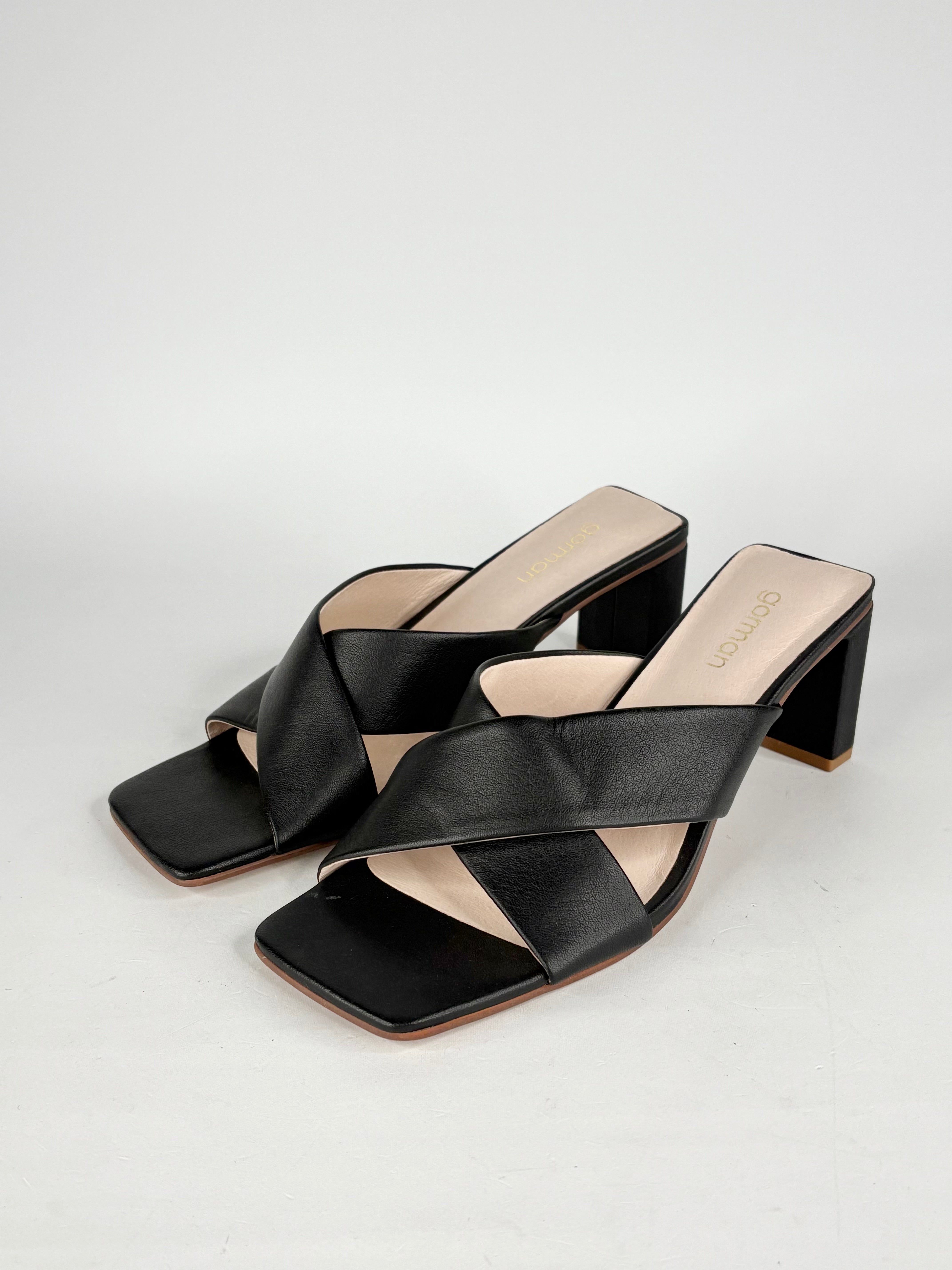 Gorman Black Leather 'Lexi' Sandals - EU38