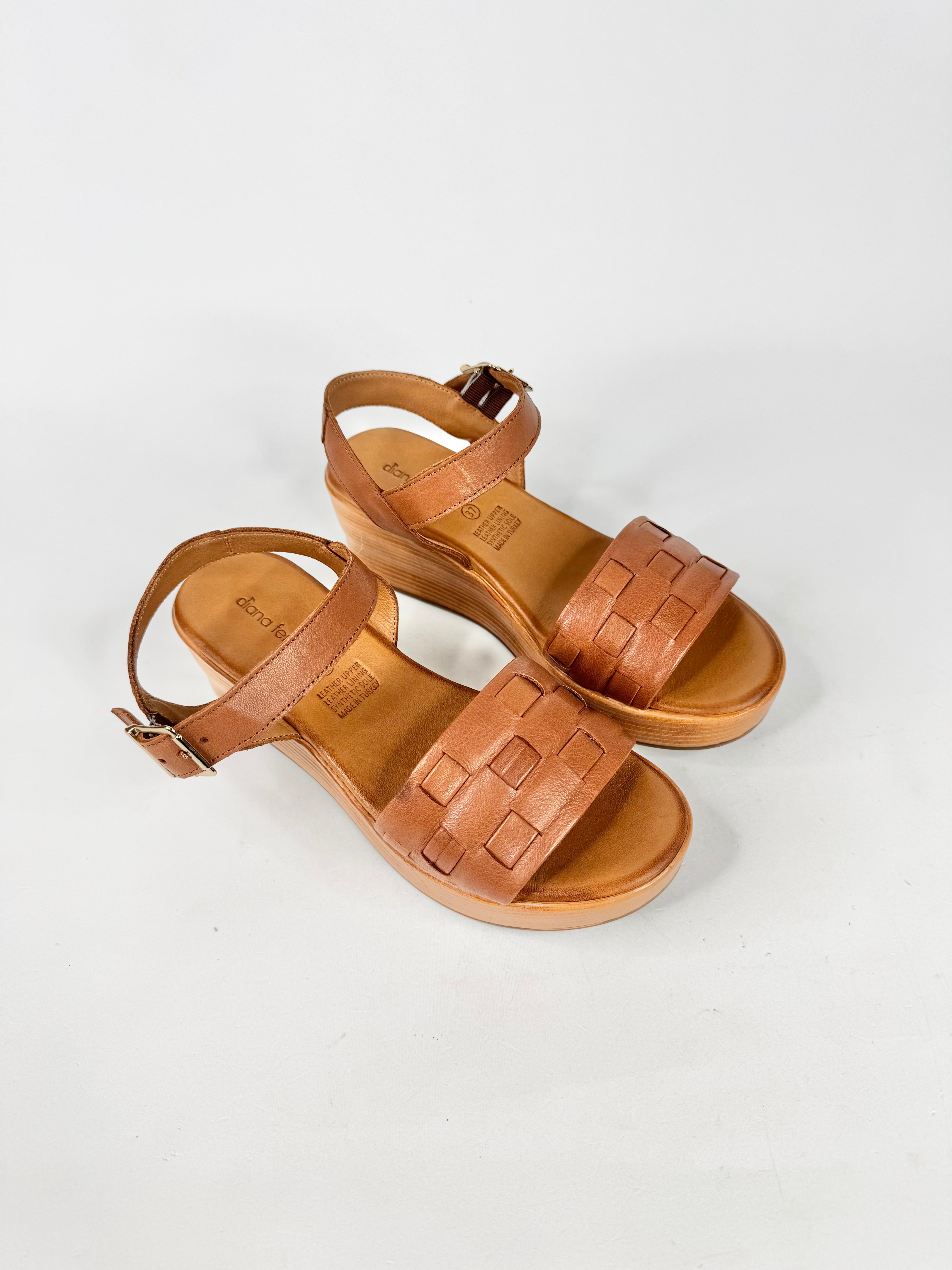 MFW Diana Ferrari Chels-DF Tan Sandals - EU37