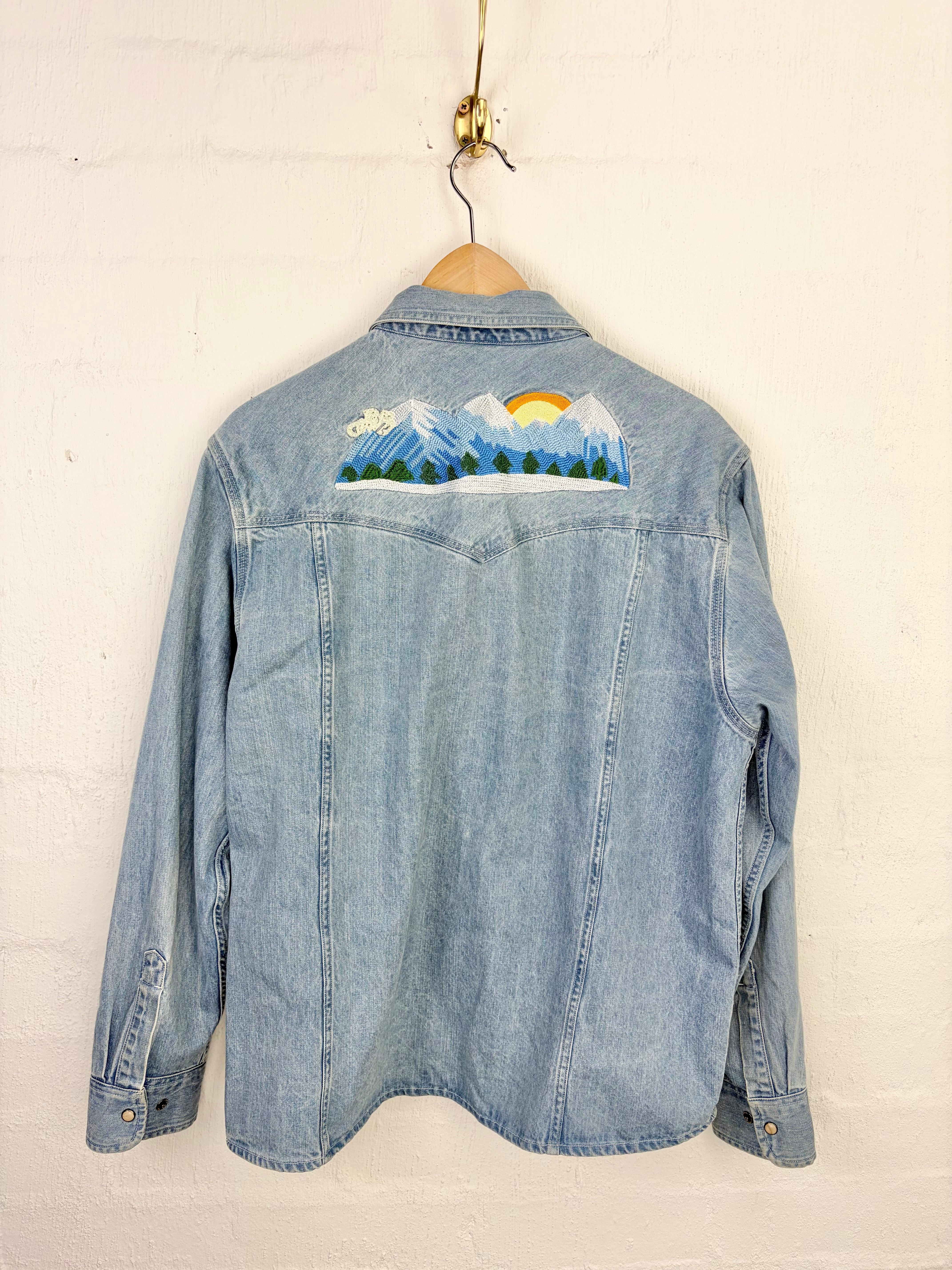 Corridor 'Mountain Embroidery' Western Shirt - M