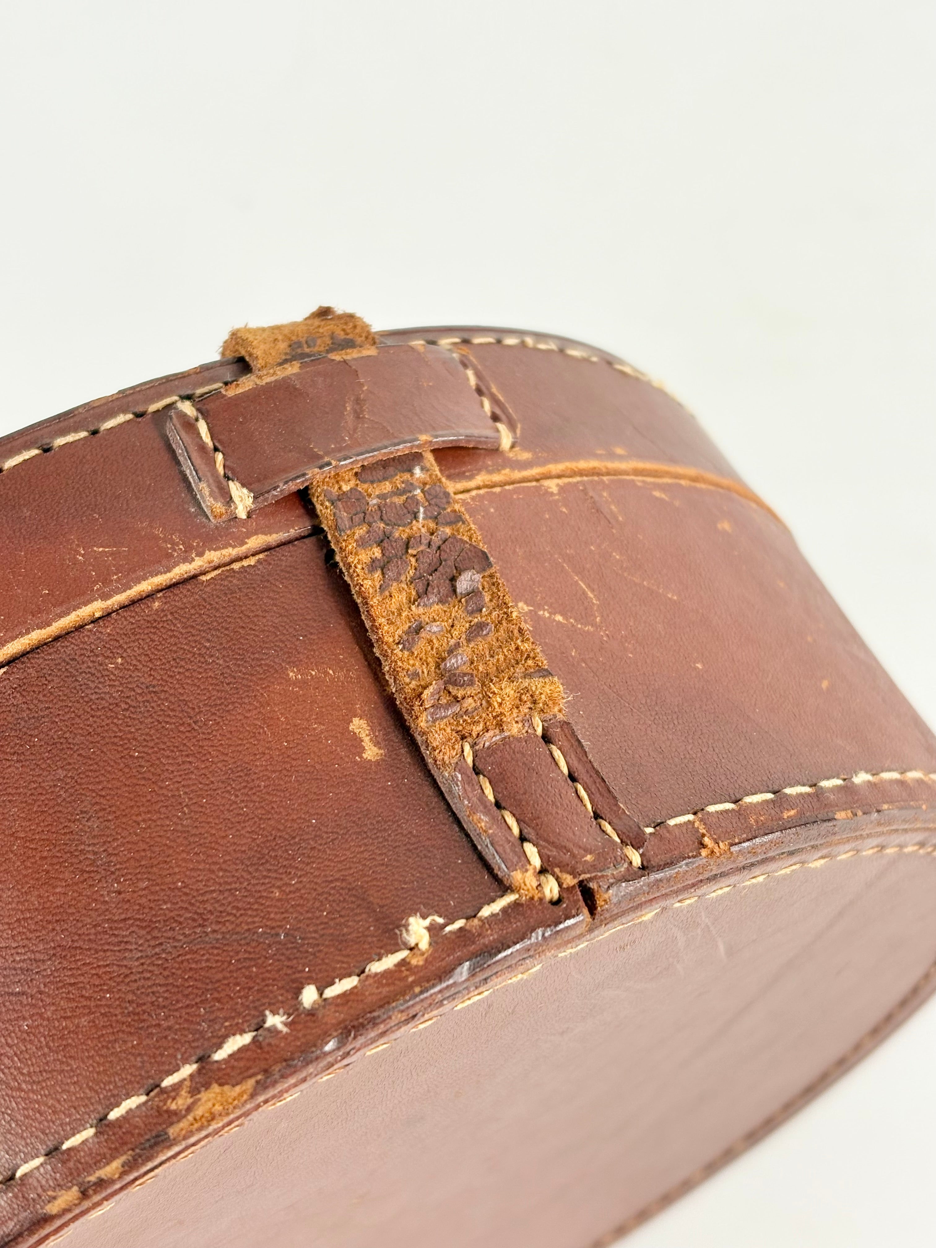 Vintage Russet-Brown Leather Collar Box