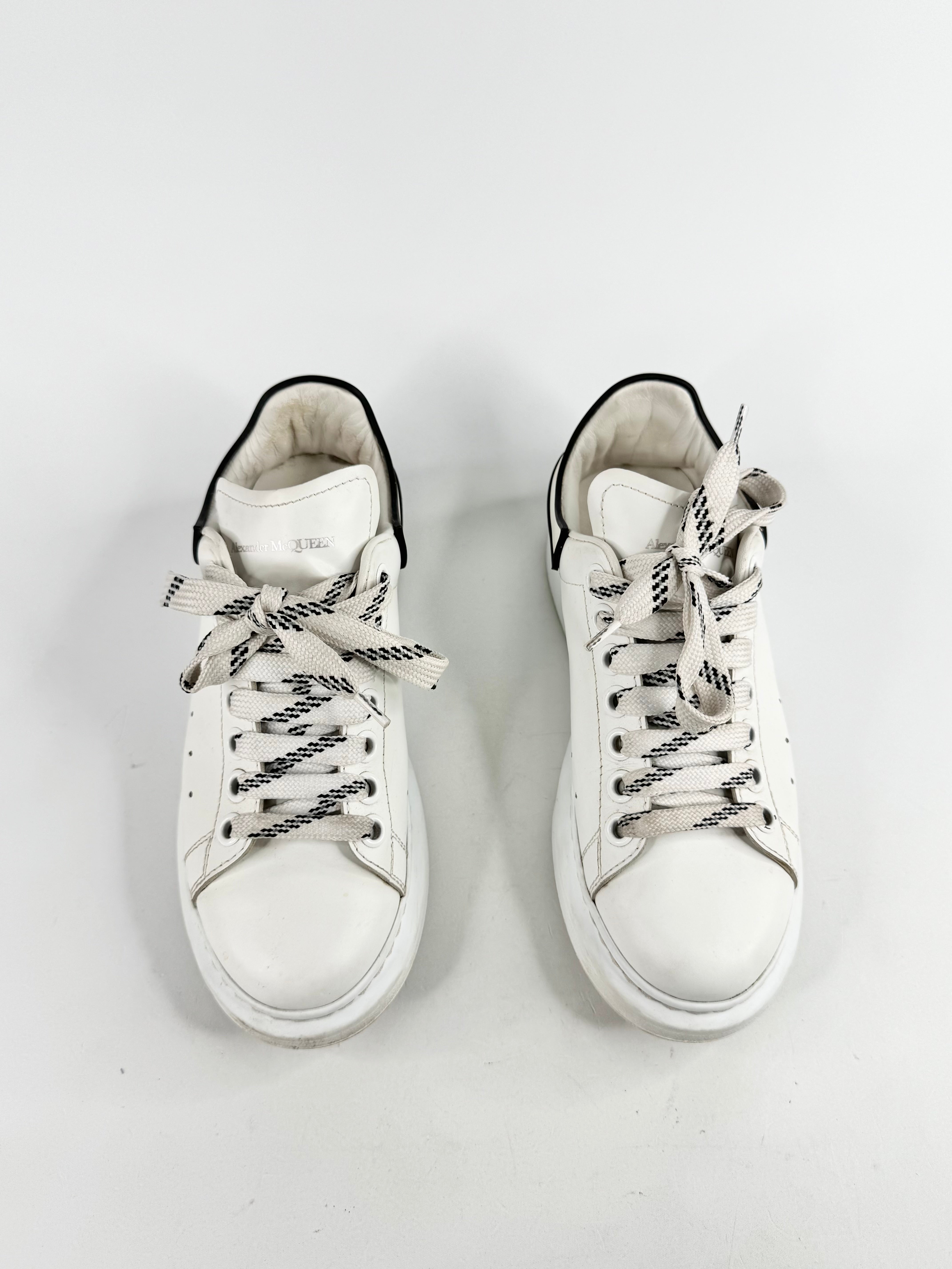 Alexander McQueen White Oversized 'Larry' Oversized Sneakers - EU37