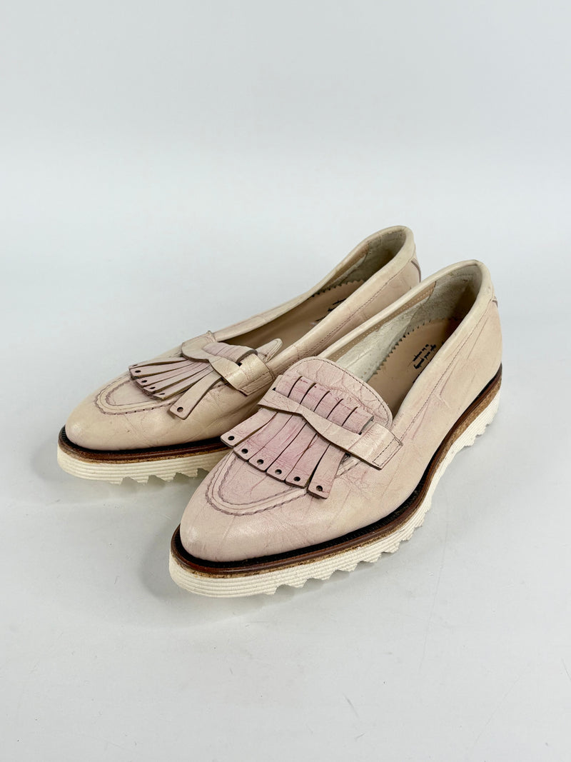 Barracuda Faded Pink & Cream Croc-Textured Leather Loafers - EU36