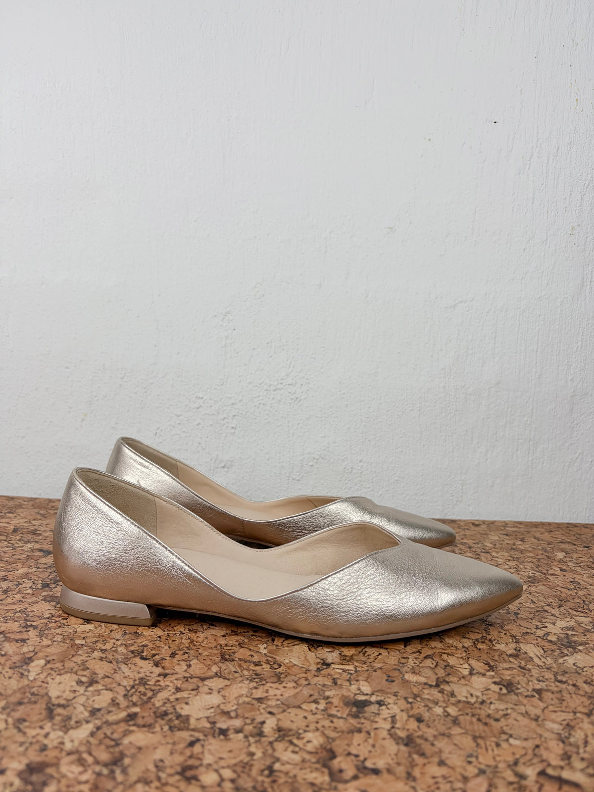Hogl Metallic Rose Gold Pointed Toe Ballet Flats - EU38