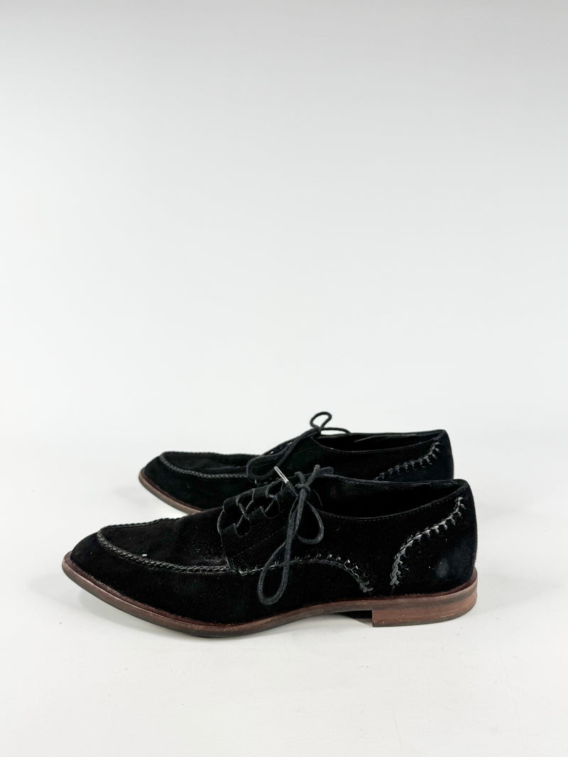 Tod's Black Suede Pointed Toe Lace Ups - EU38.5