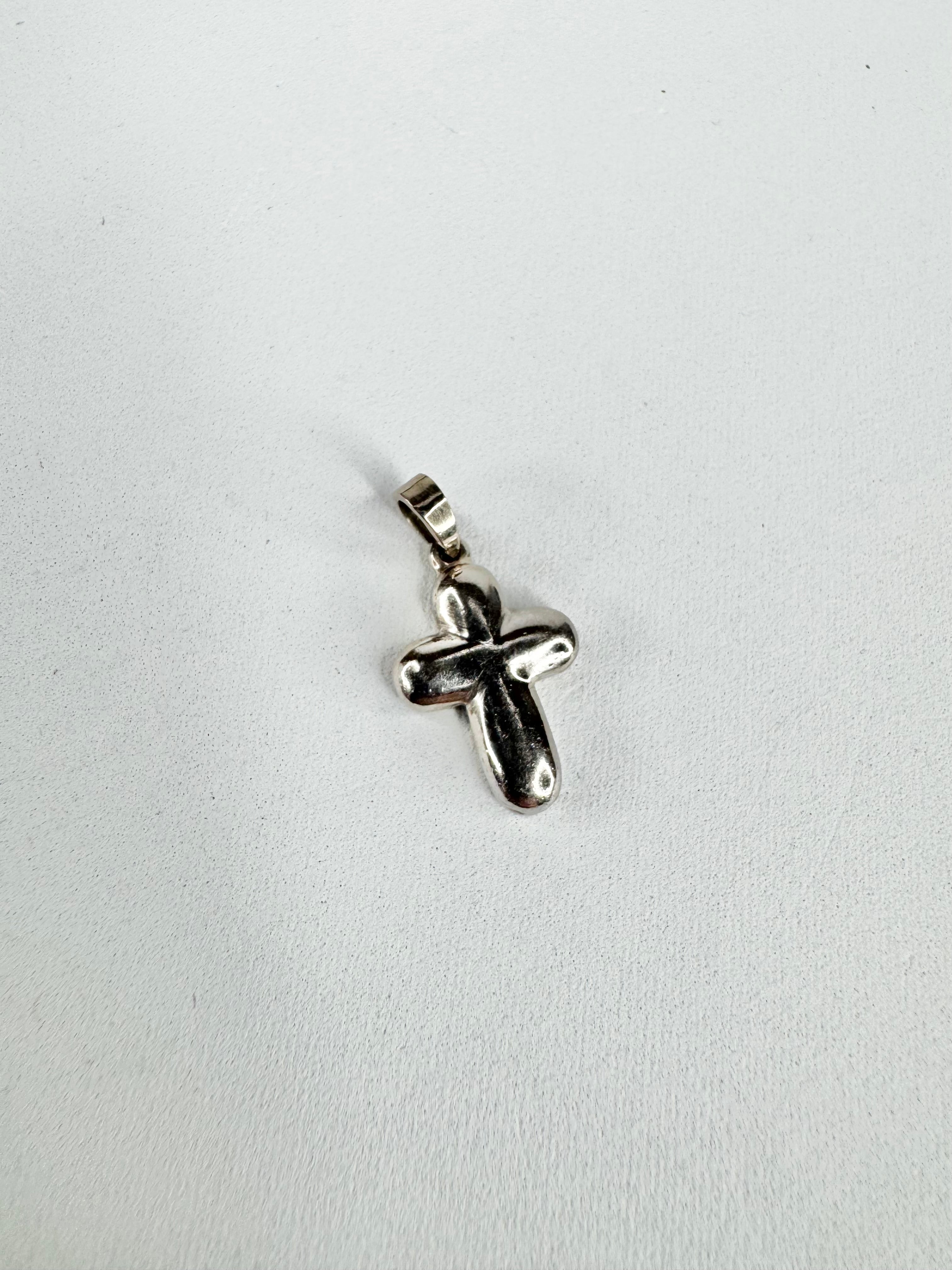 Anton 18ct White Gold Curved Cross