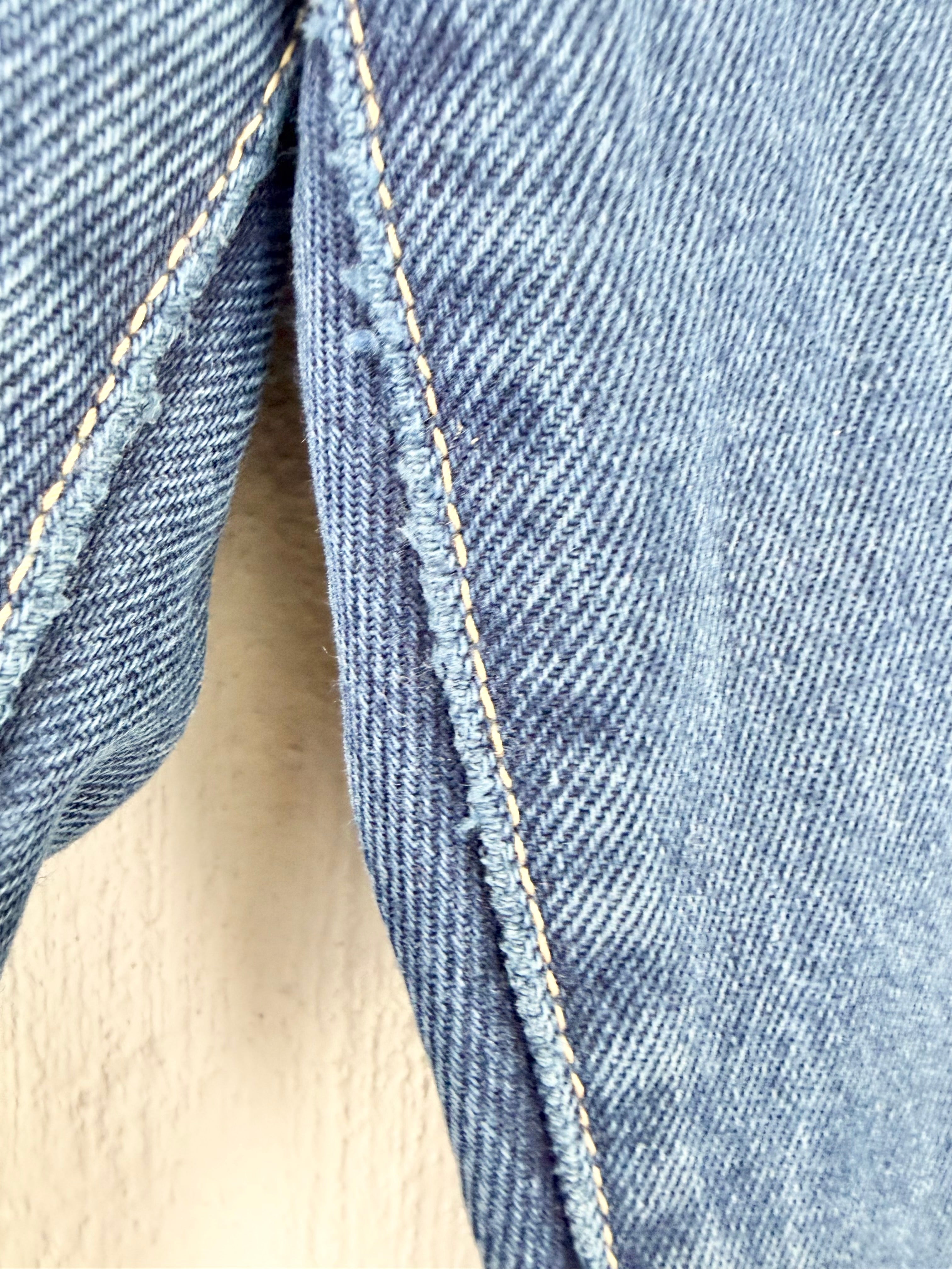 Mustang Blue Denim Button Up Jeans - AU14