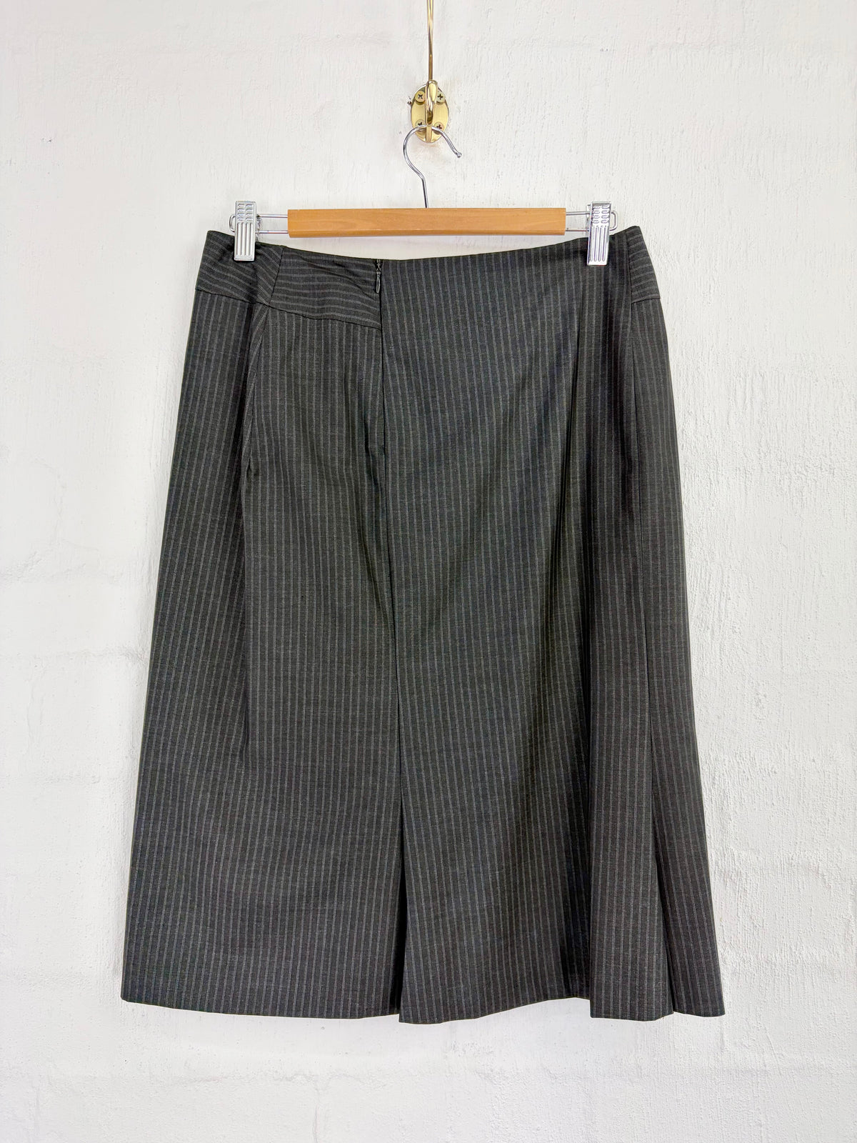 Max Mara Grey & White Wool & Silk Blend Pinstriped Suit - AU8