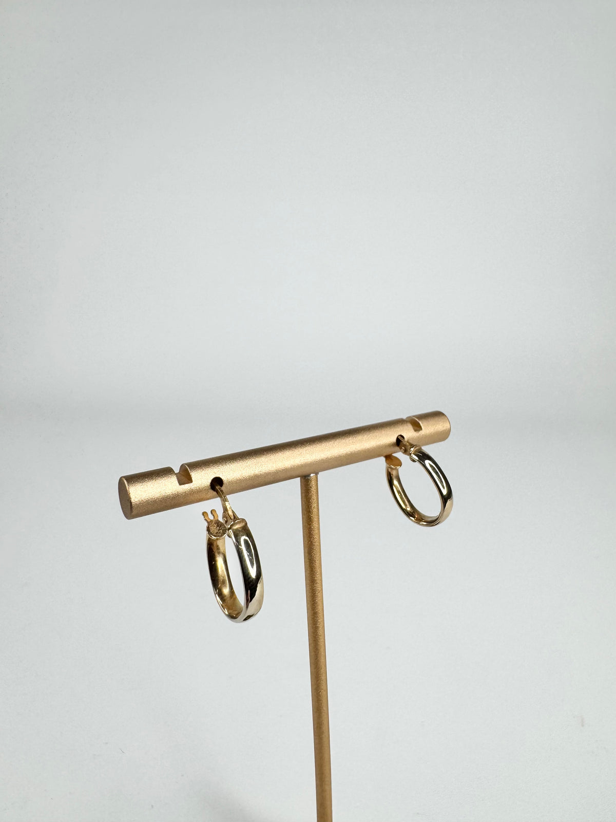 9ct Gold Oval Hoop Earrings