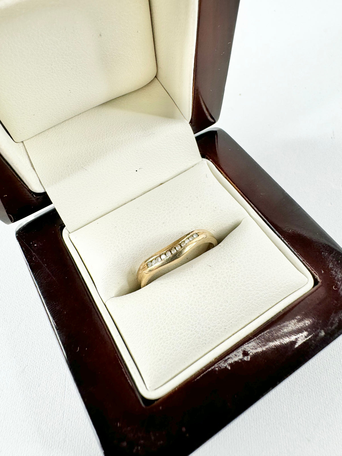 9ct Gold Clear & Black Cubic Zirconia Wishbone Ring