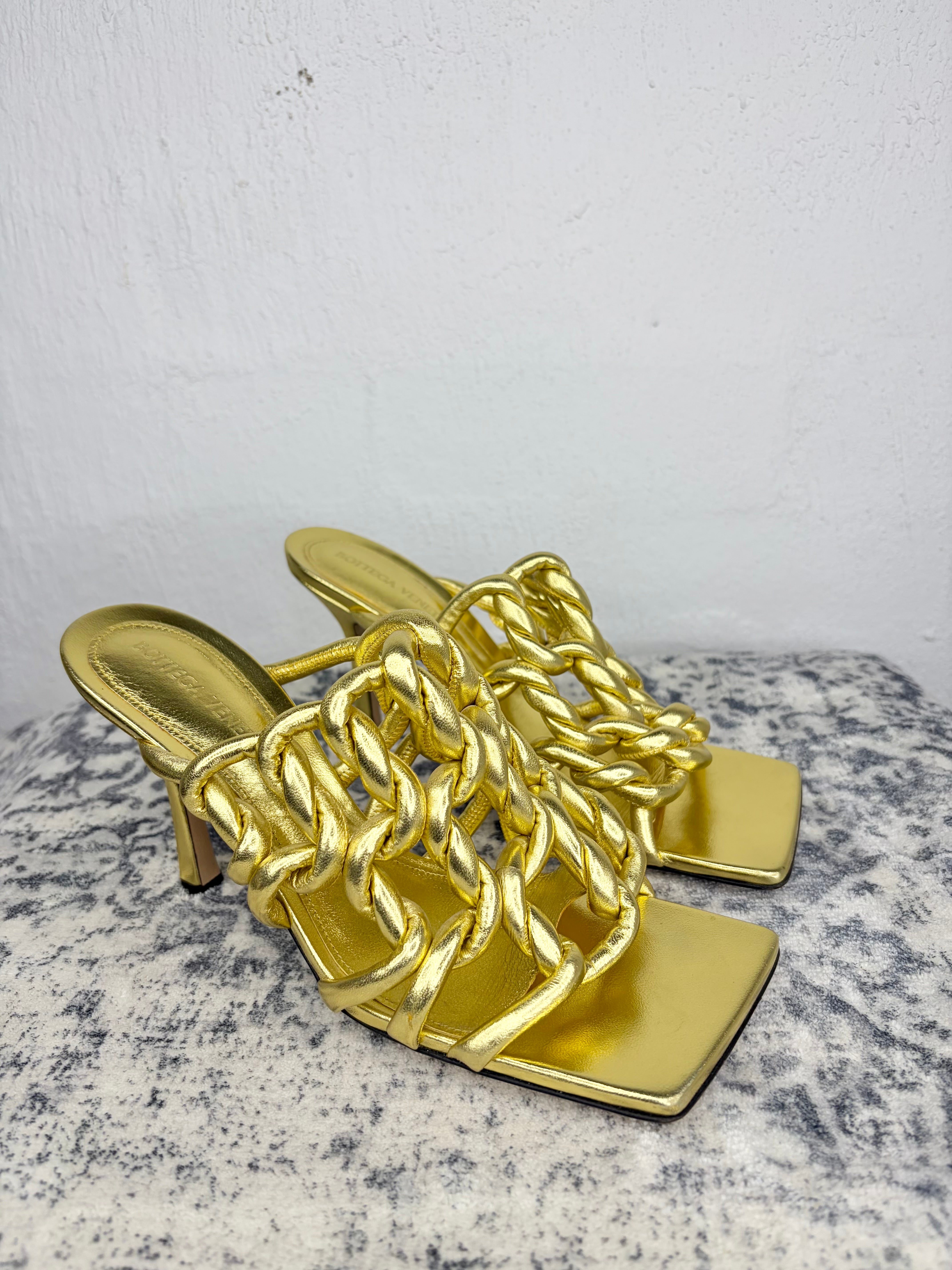 Bottega Veneta 'Reflection Gold Interwoven Stretch Mules - EU38