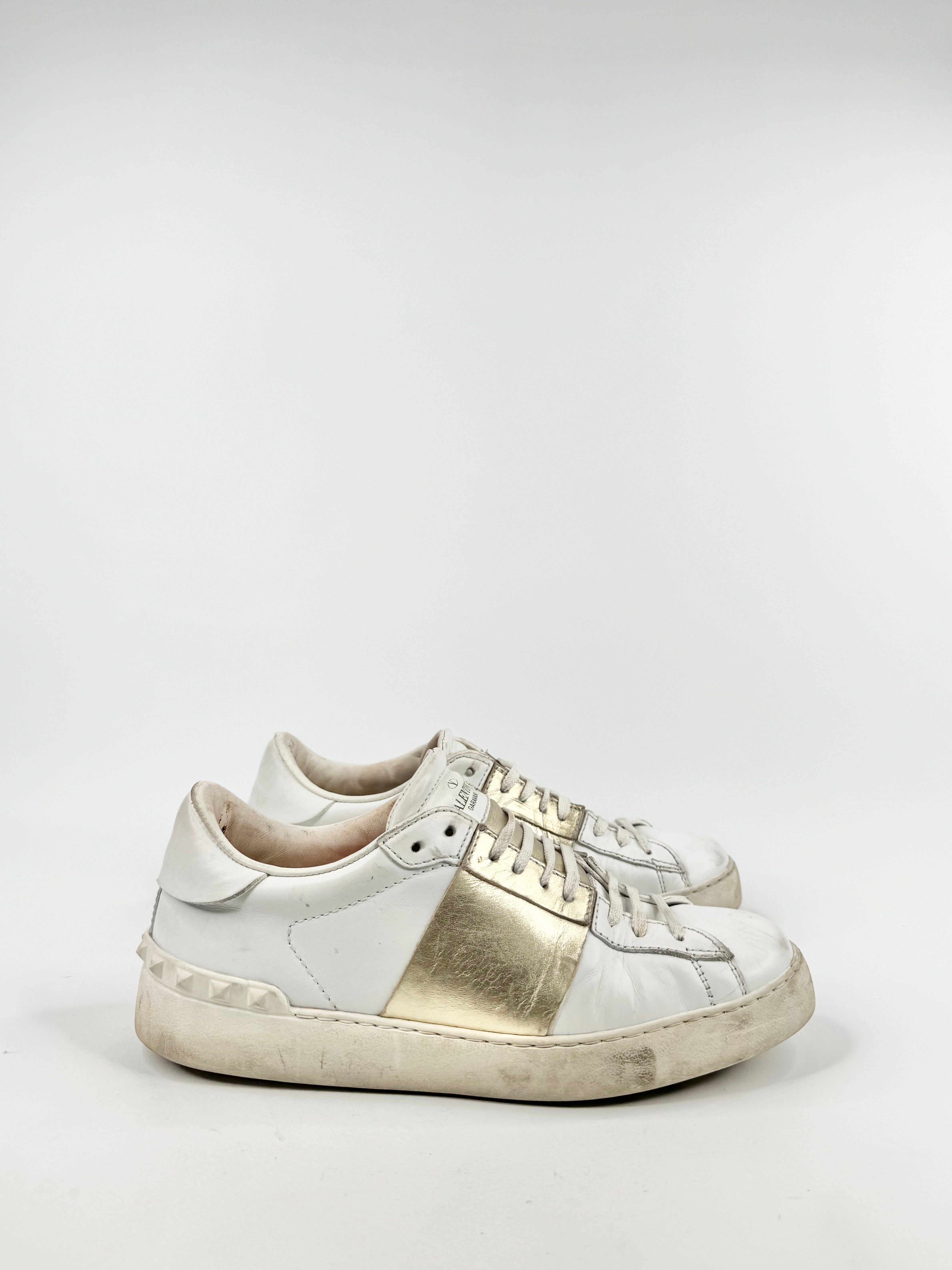 Valentino Garavani White Sneakers - 9