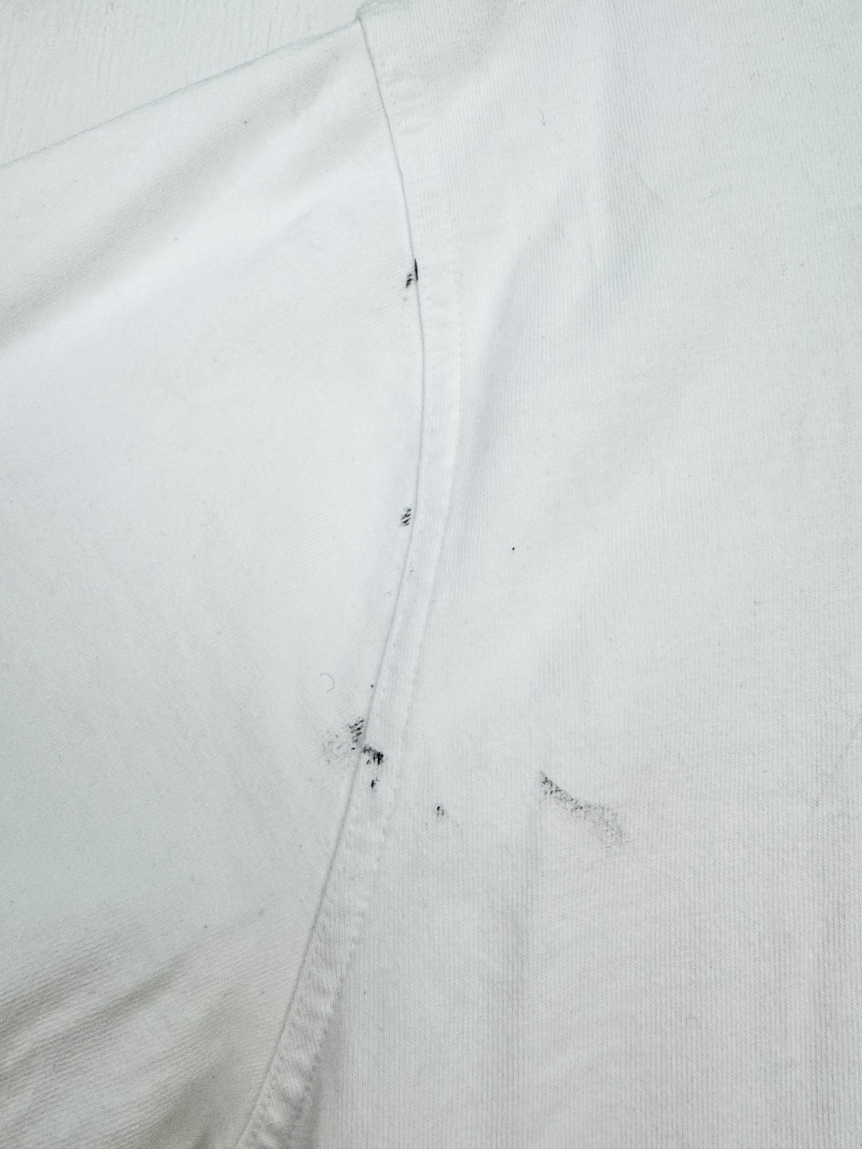 Burberry White Textured Logo T-Shirt - S