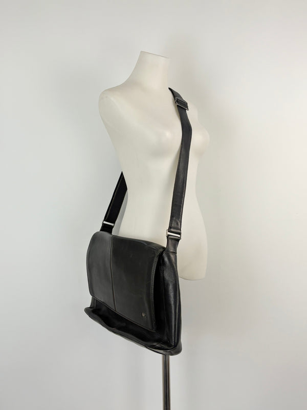 Braun Büffel Black Leather Messenger Bag