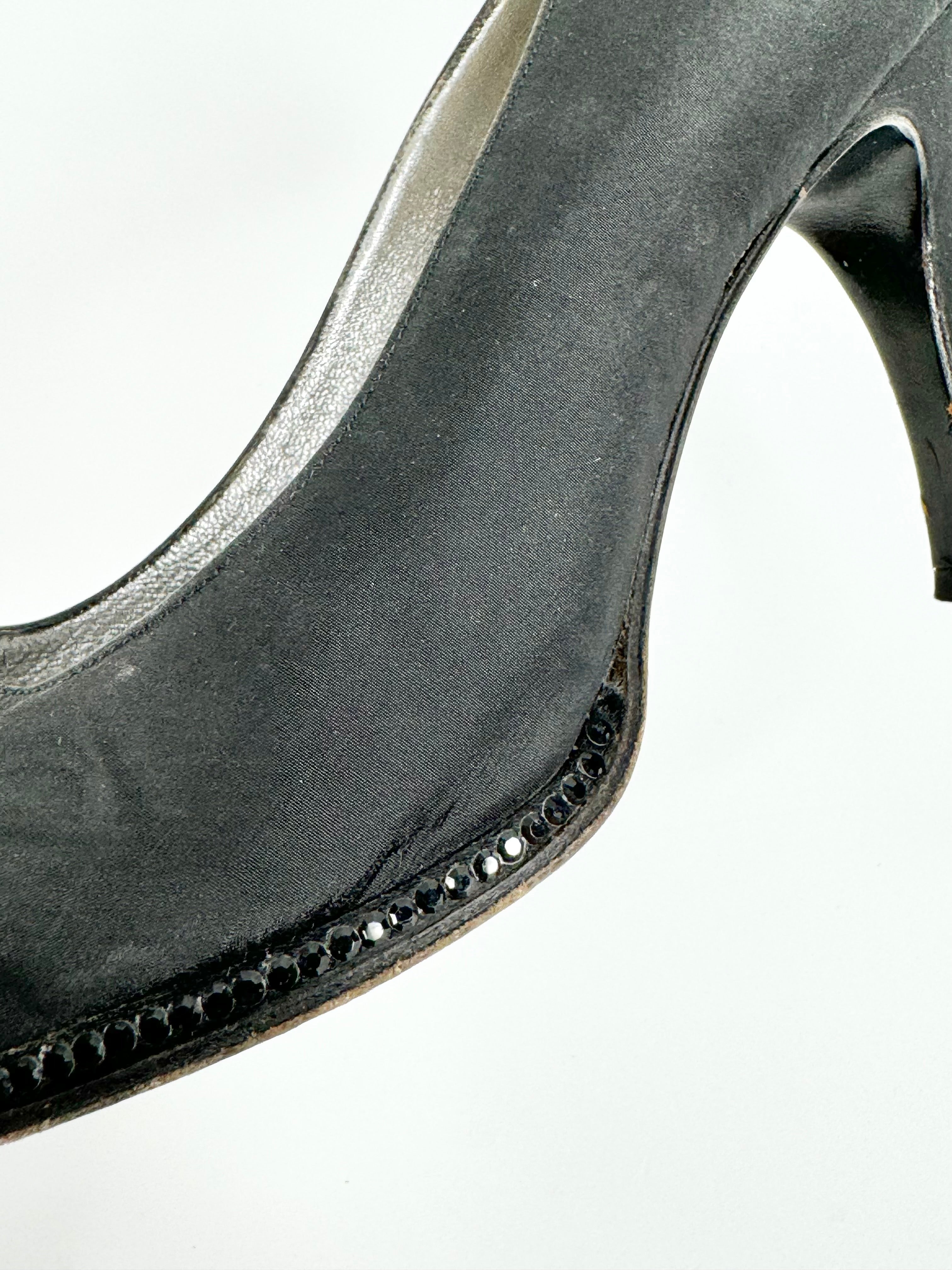 Vintage 'Miss V' Valentino Satin Heels - EU39