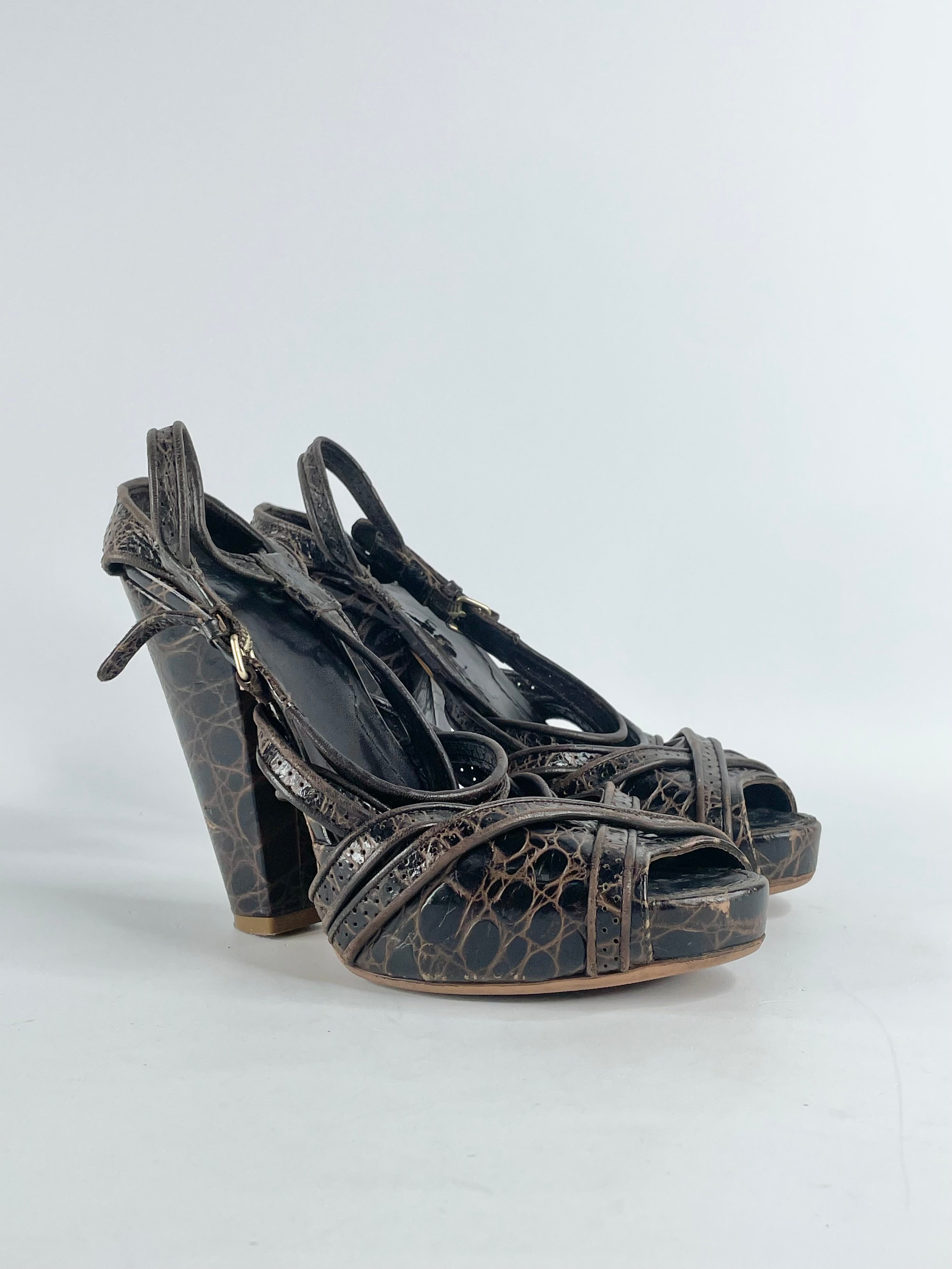 Givenchy Brown Leather Textured Cross-Strap Open Toe Sandals - EU39