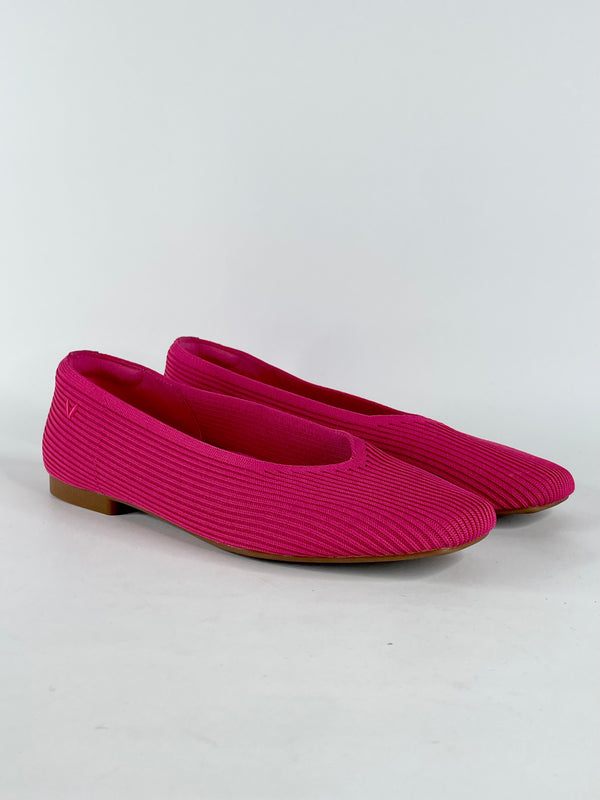 Vivaia Pitaya 'Margot 2.0' Square-Toe V-Cut Flats - EU39