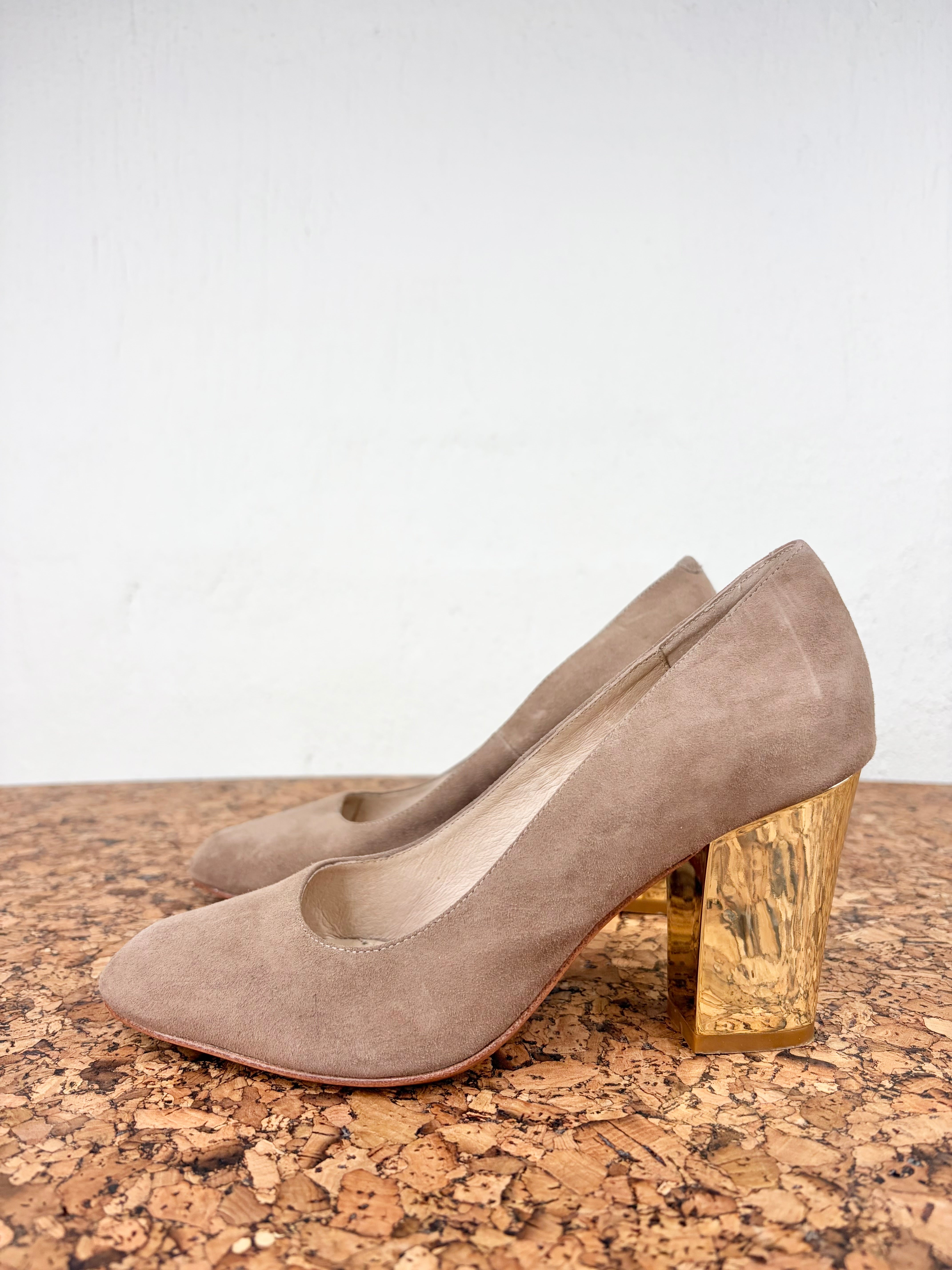 Zomp Nude Suede and Gold Heel - EU36