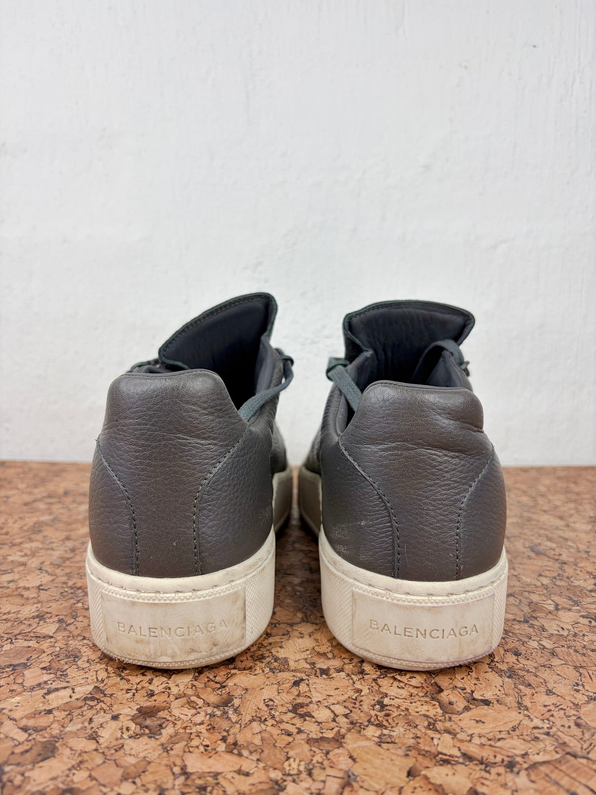 Balenciaga Dark Grey Arena Low Leather Lace Ups - EU42