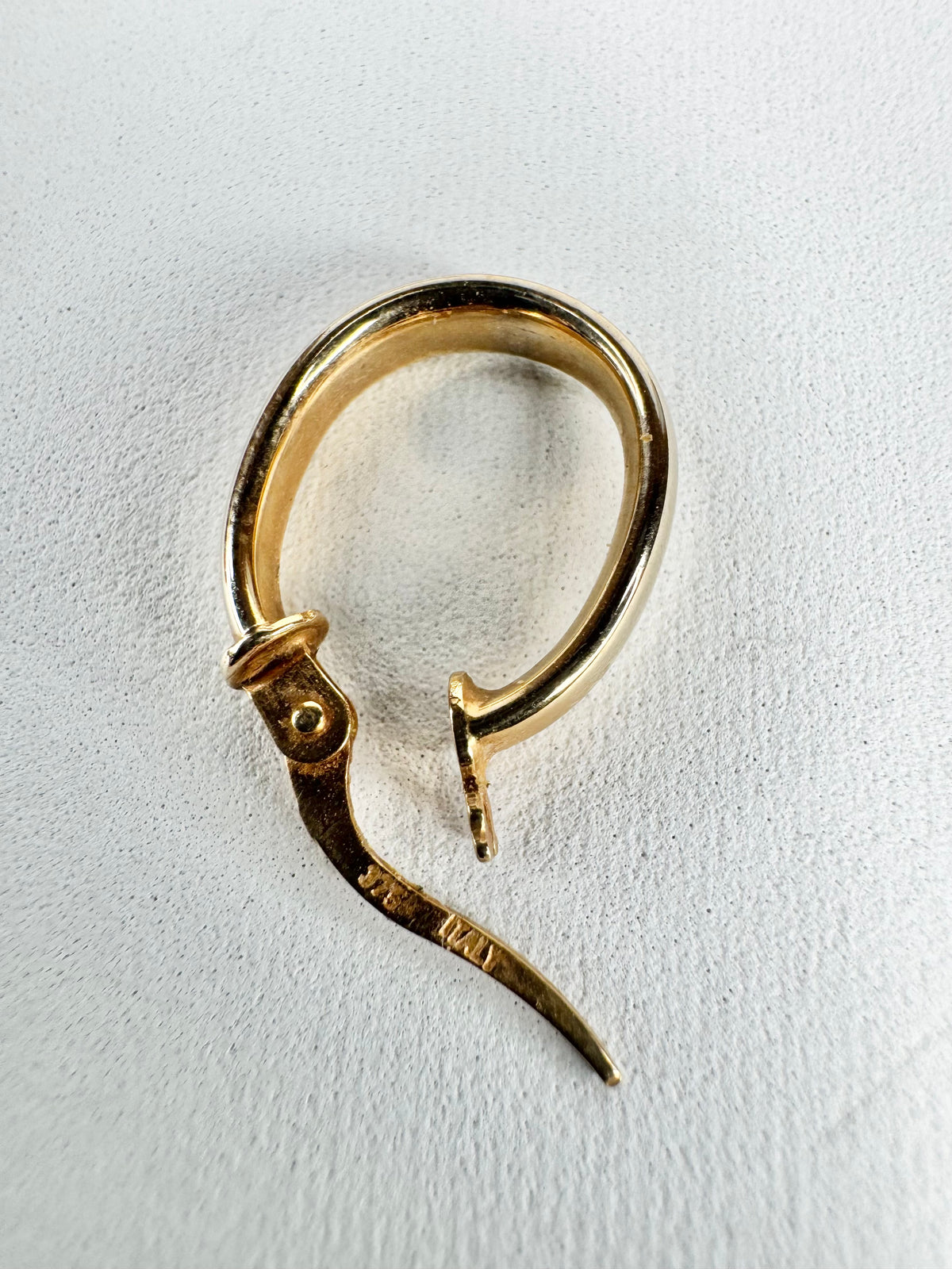 9ct Gold Oval Hoop Earrings