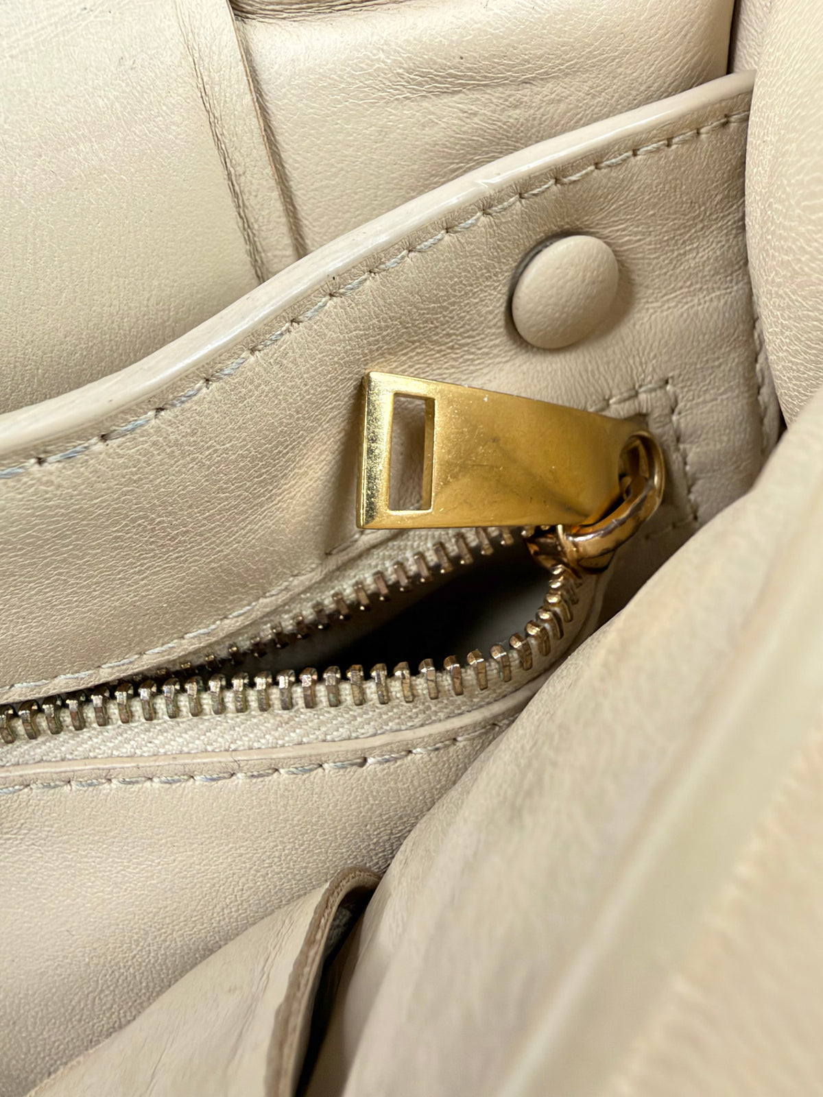 Bottega Veneta Chain Cassette Bag in Porridge & Gold