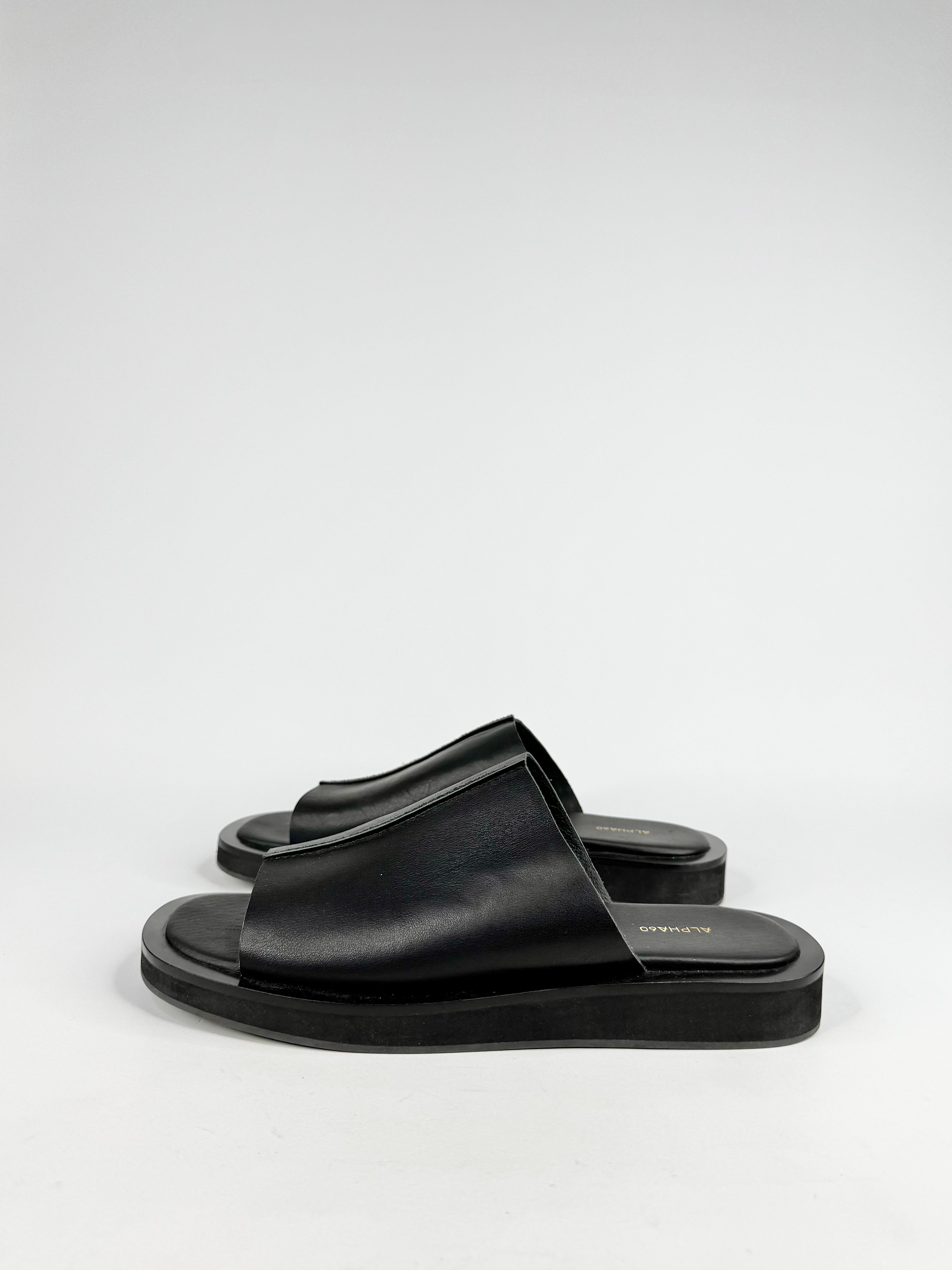 Alpha 60 Black 'Asher' Smooth Leather Slides - EU41