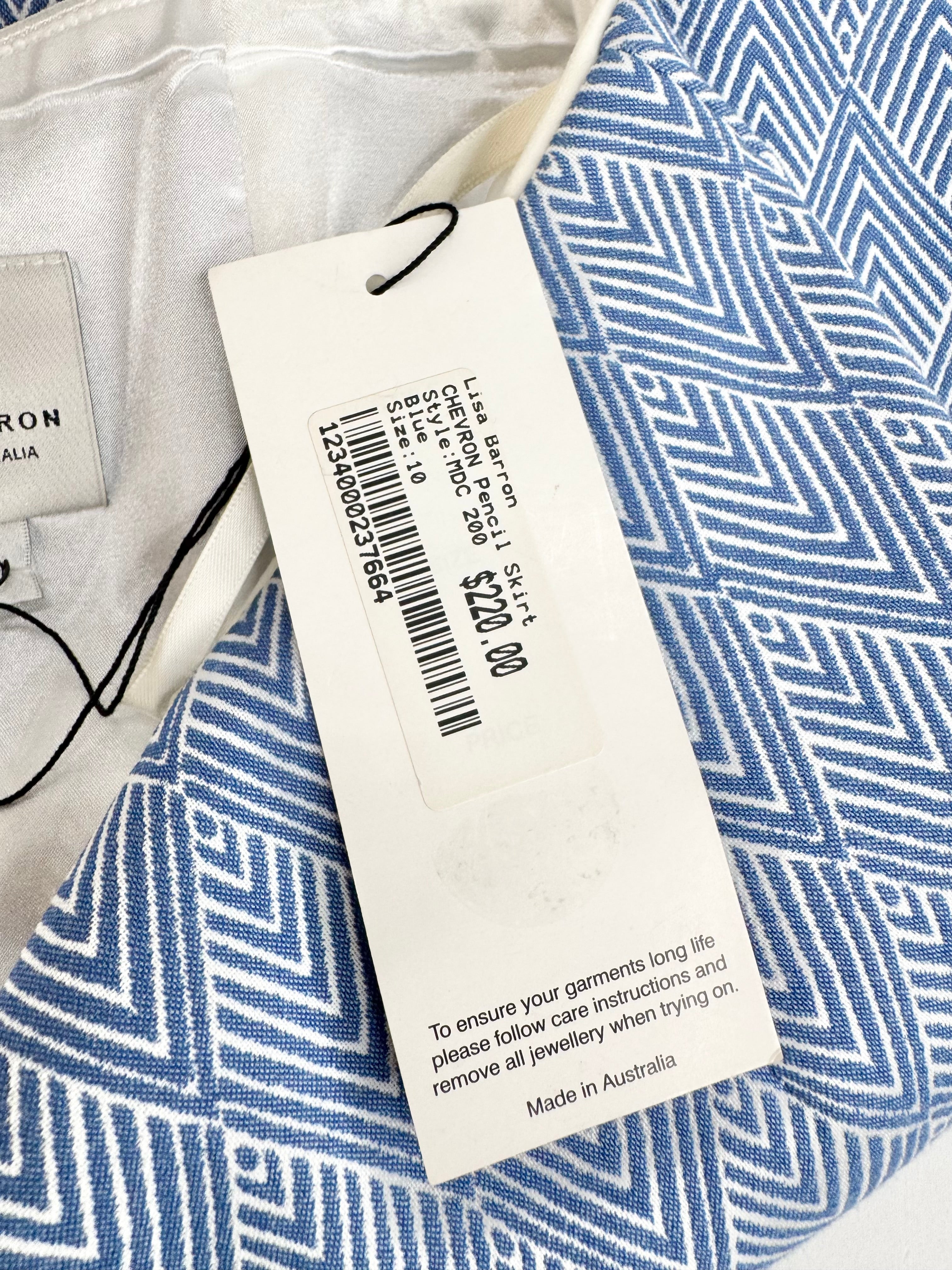 Lisa Barron Blue & White Chevron Pattern 2 Piece Suit - AU10 & AU12
