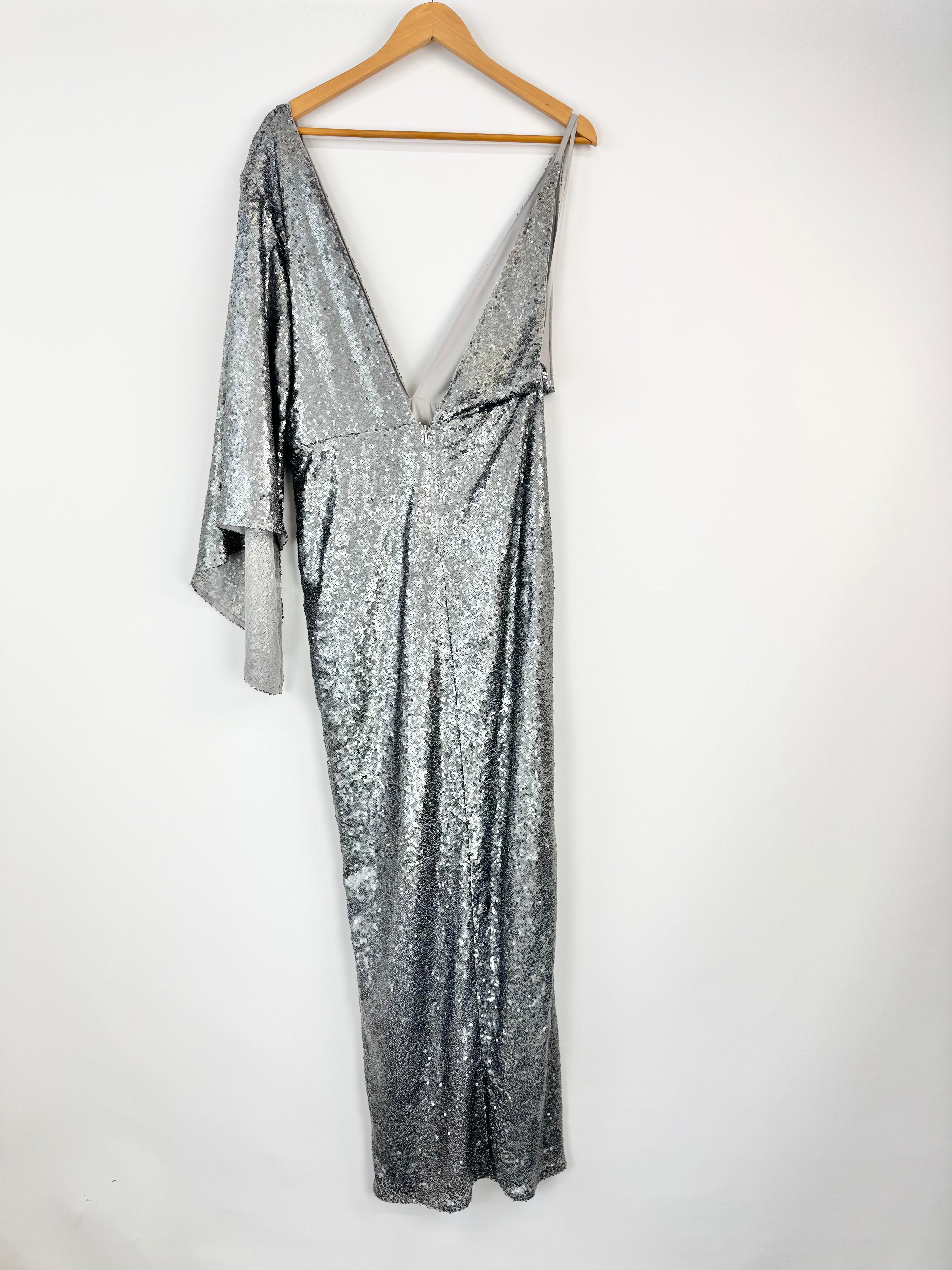Luxe by Elle Zeitoune 'Tinley' Silver Sequined Gown NWT - AU14