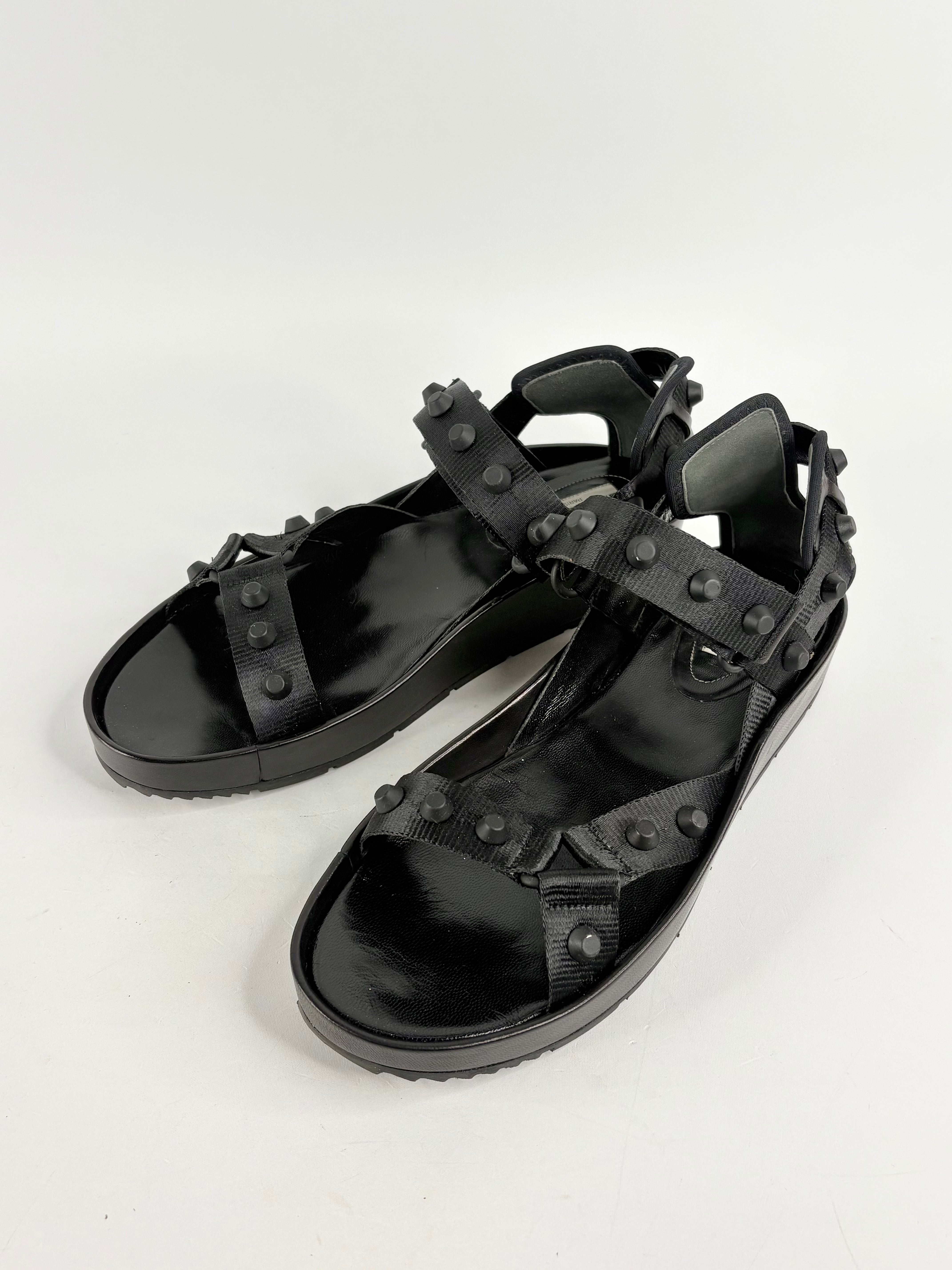 Balenciaga Black Leather 'Arena' Sandals - EU40.5