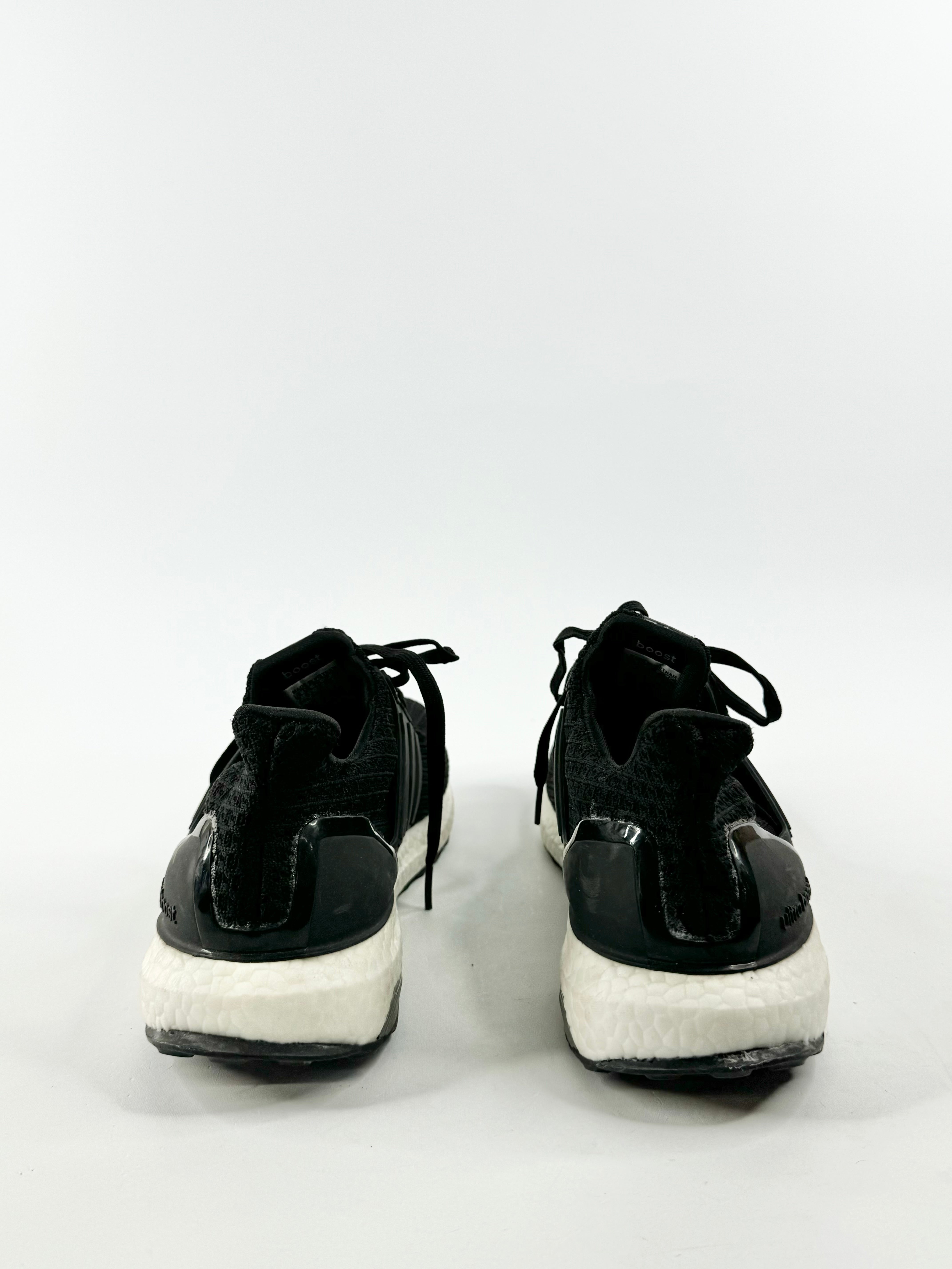 Adidas Black Boost Sneakers - EU40