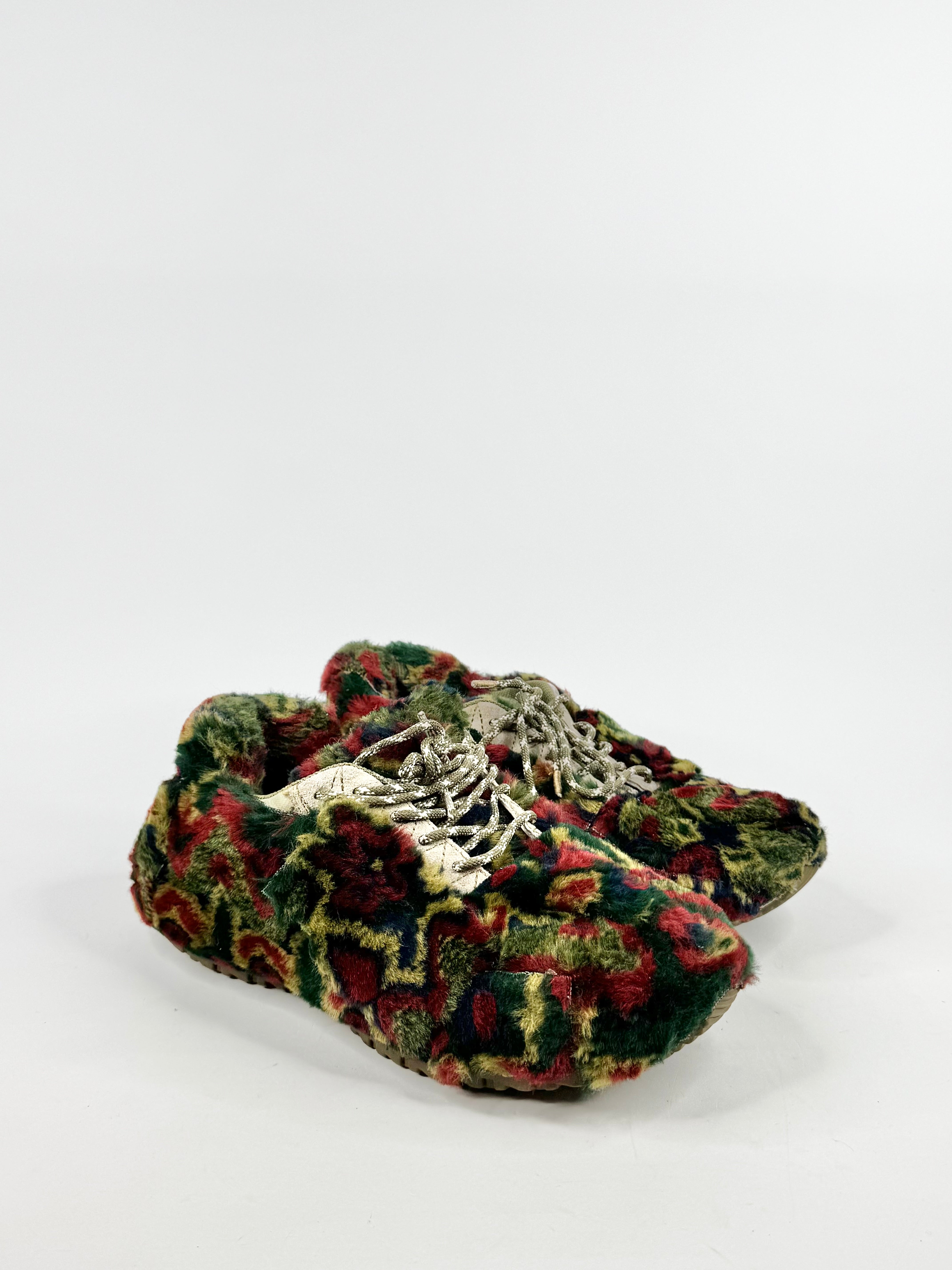 A.P.C Black & Red Faux Fur Sneakers - EU44