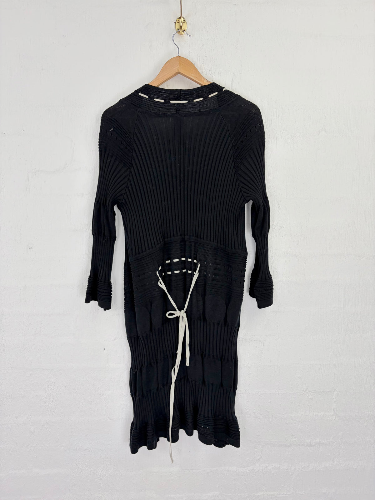 MM SÖHN Black Rib Knit & White Whipstitch Long Cardigan - AU10/12