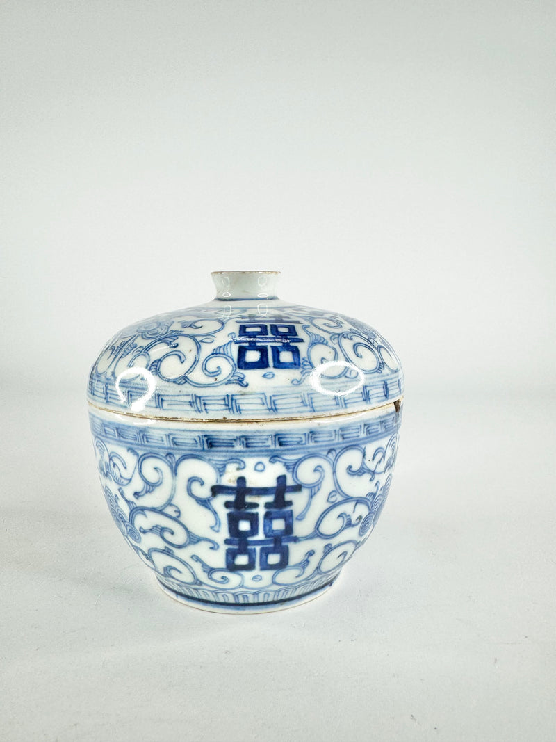Antique 'Double Happiness' Small Blue & White Porcelain Lidded Dish