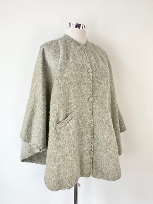 Aaaa Lima Peru Grey Alpaca Poncho