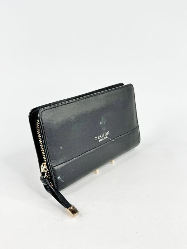 Oroton Smooth Black Zippered Purse