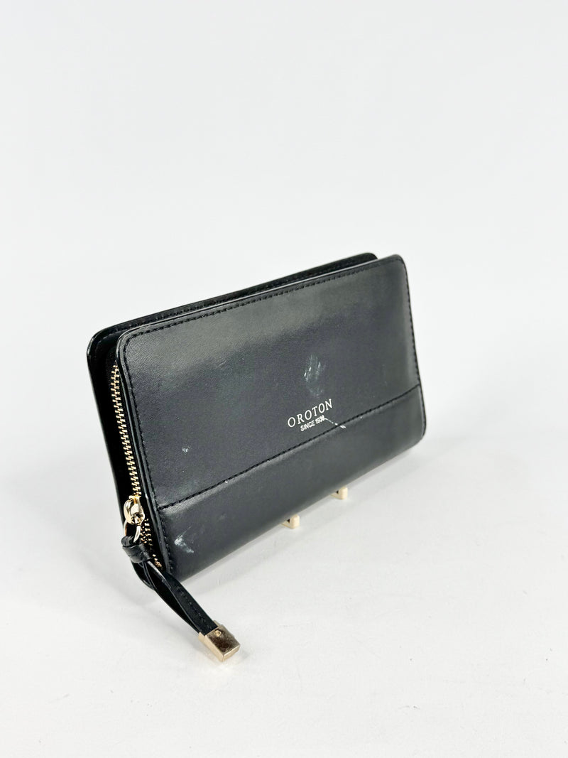 Oroton Smooth Black Zippered Purse