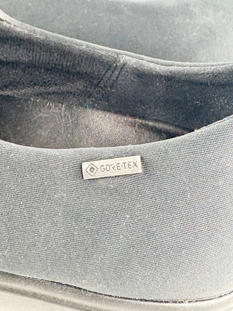 Ecco Black Leather & Gore-Tex Upper Slip Ons - EU42