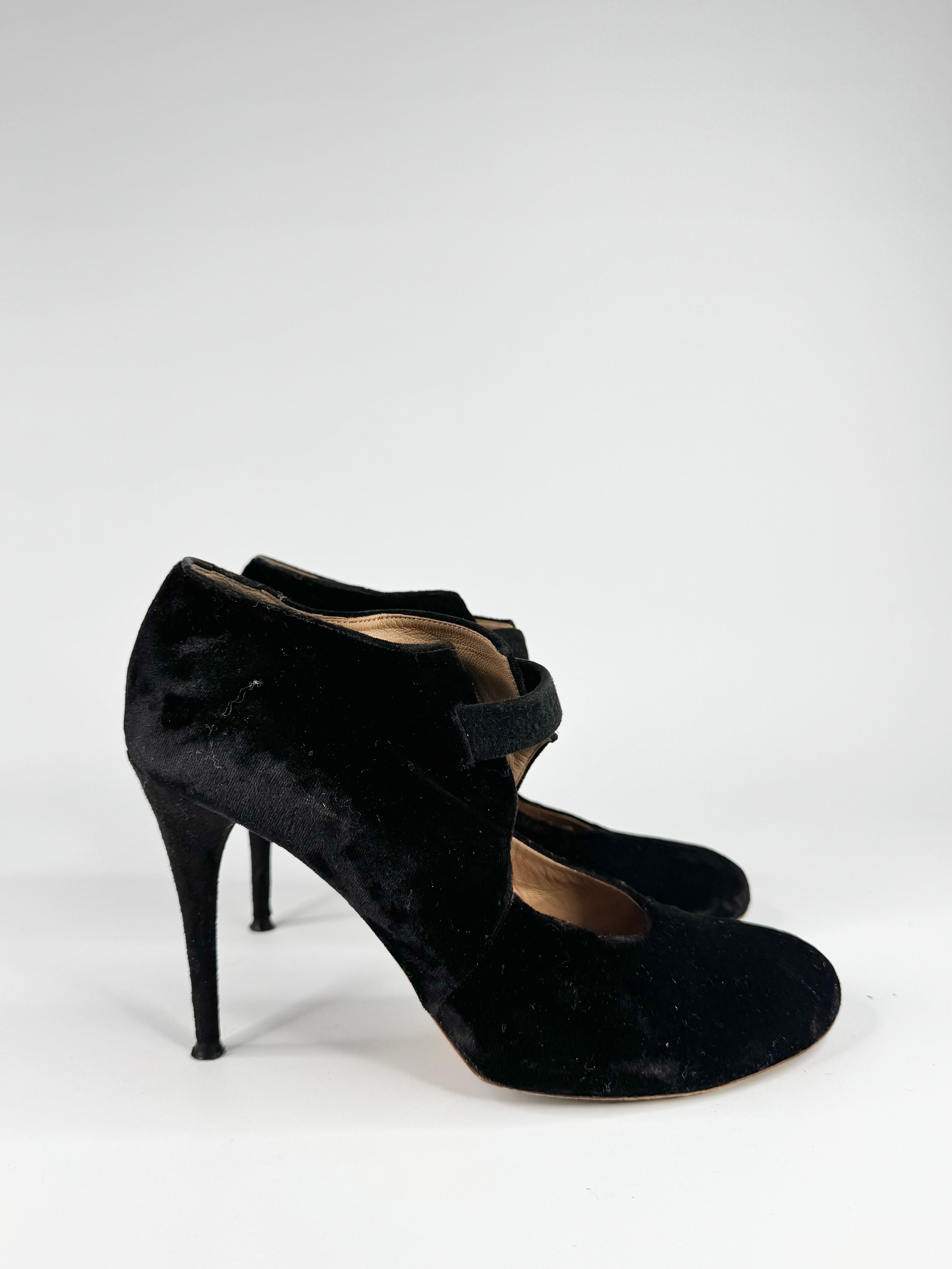 Chloé Black Velvet Stiletto - EU37.5