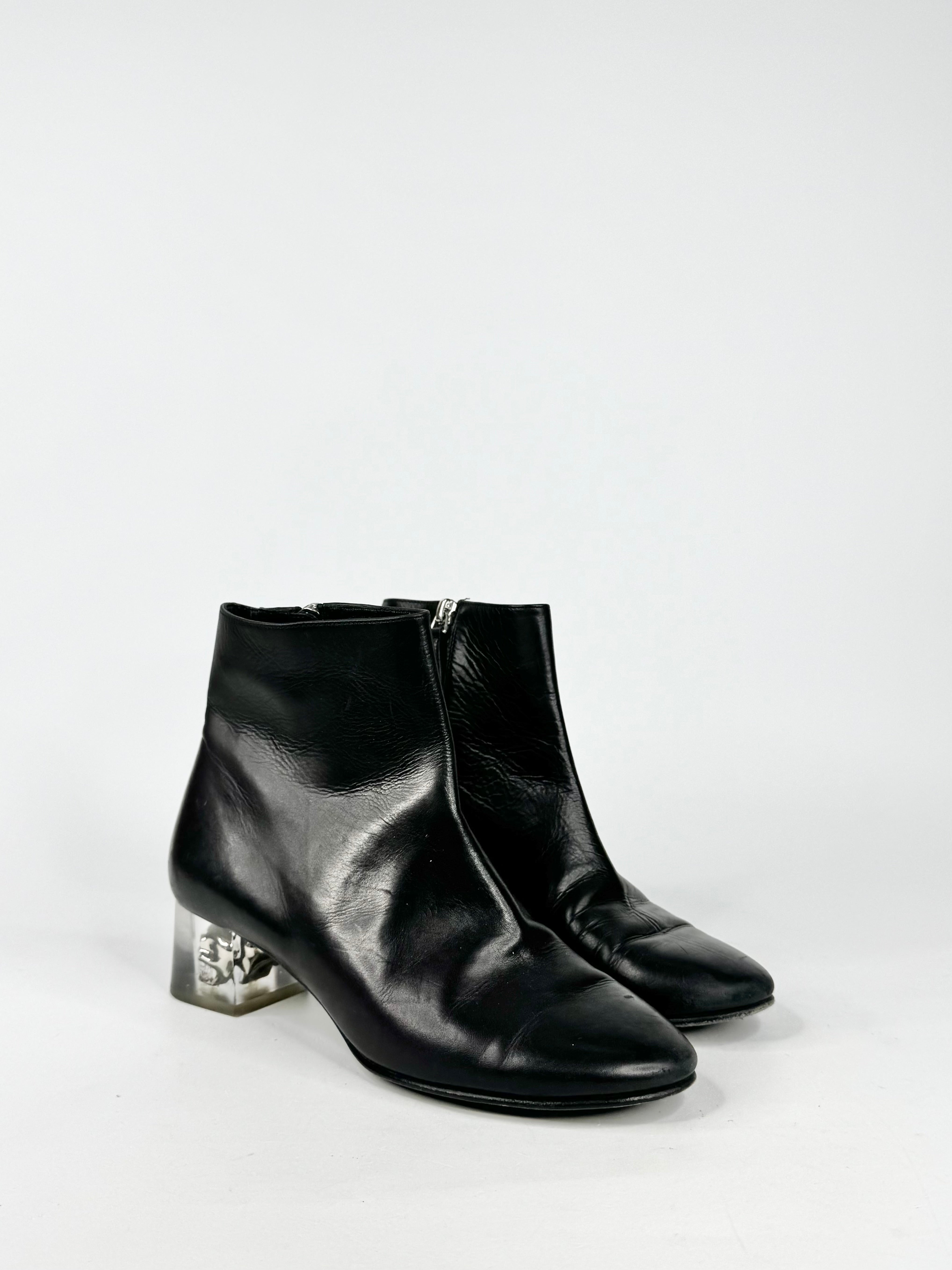 Alexander McQueen Black Skull Heeled Ankle - EU36