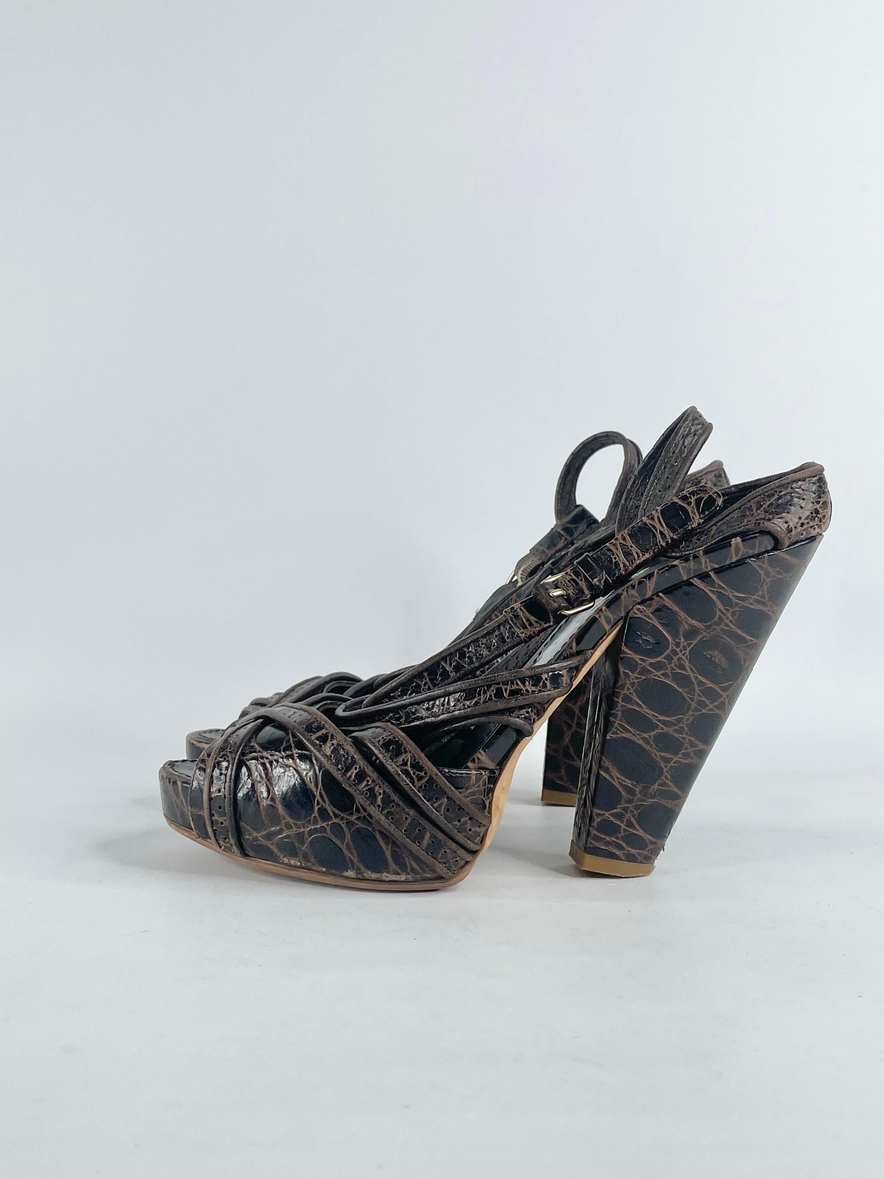 Givenchy Brown Leather Textured Cross-Strap Open Toe Sandals - EU39