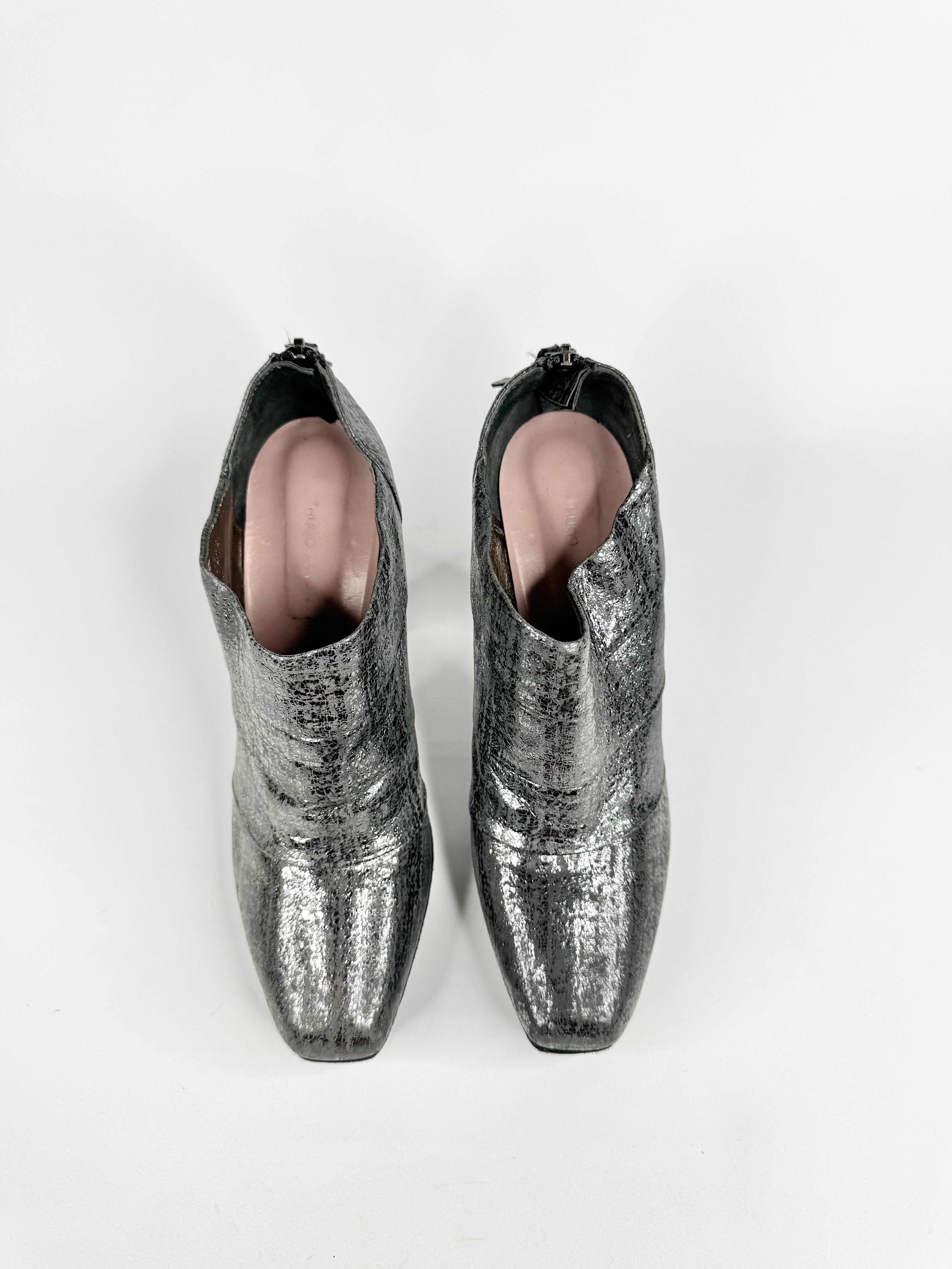 Hugo Boss Metallic Grey Ripple Heels - EU39