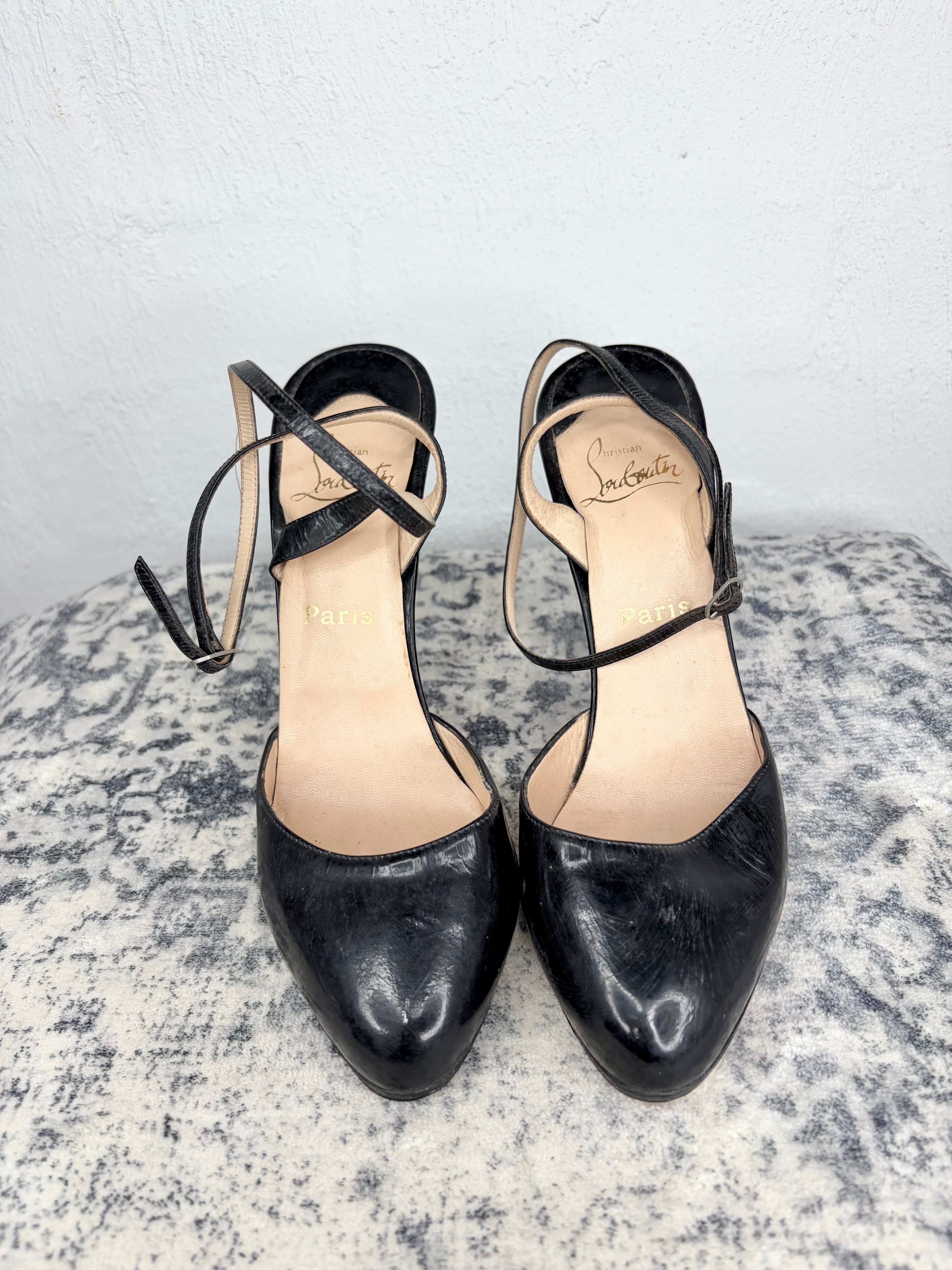 Christian Laboutin Classic Black Slingback Pumps - EU41